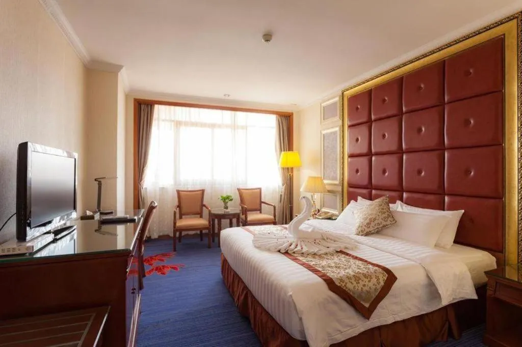 Bed in Quanzhou Hotel