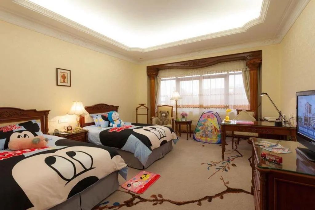 Bed in Quanzhou Hotel