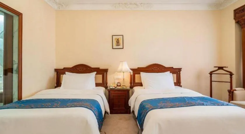 Bed in Quanzhou Hotel