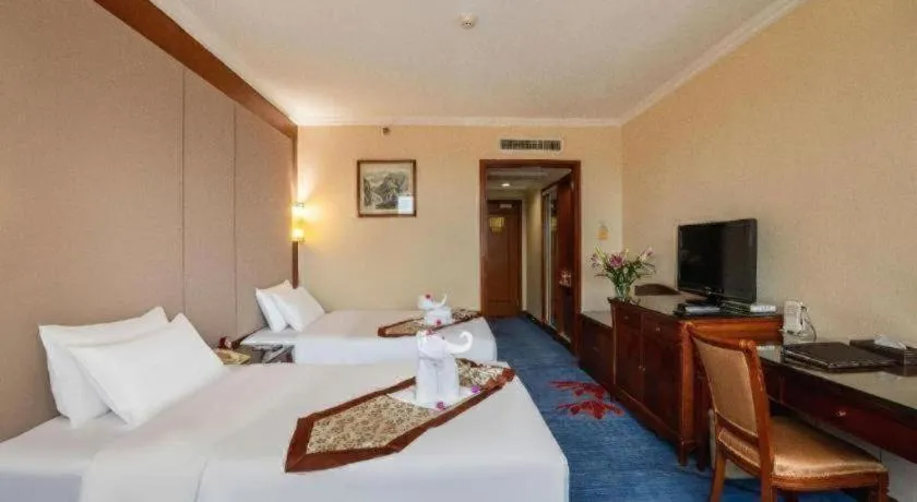 Bed in Quanzhou Hotel