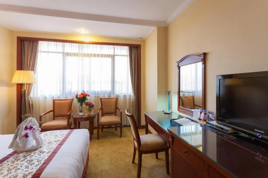 Bed in Quanzhou Hotel