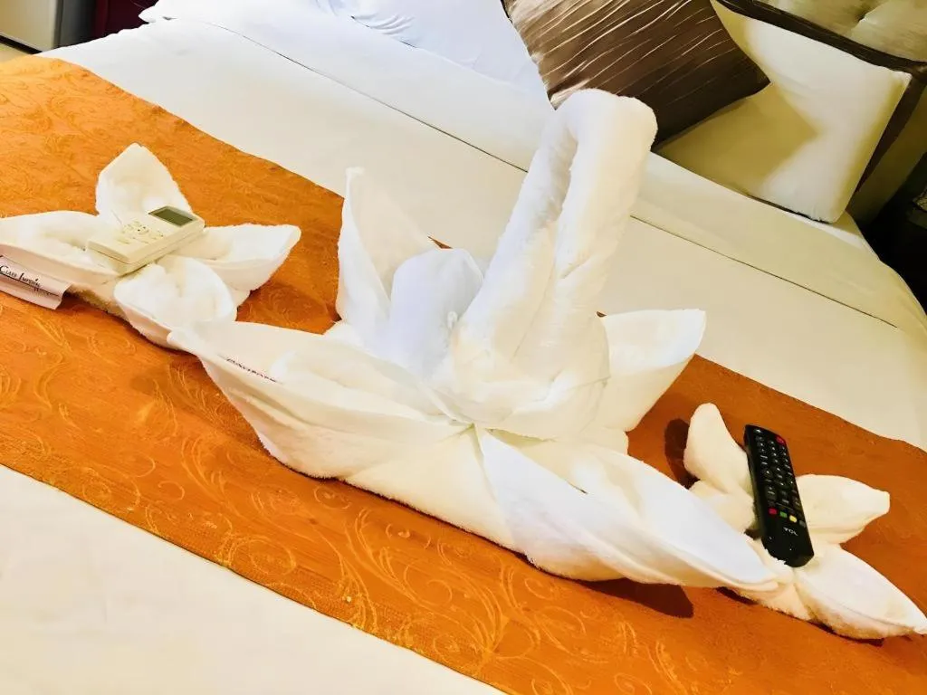 Bed in Clark Imperial Hotel