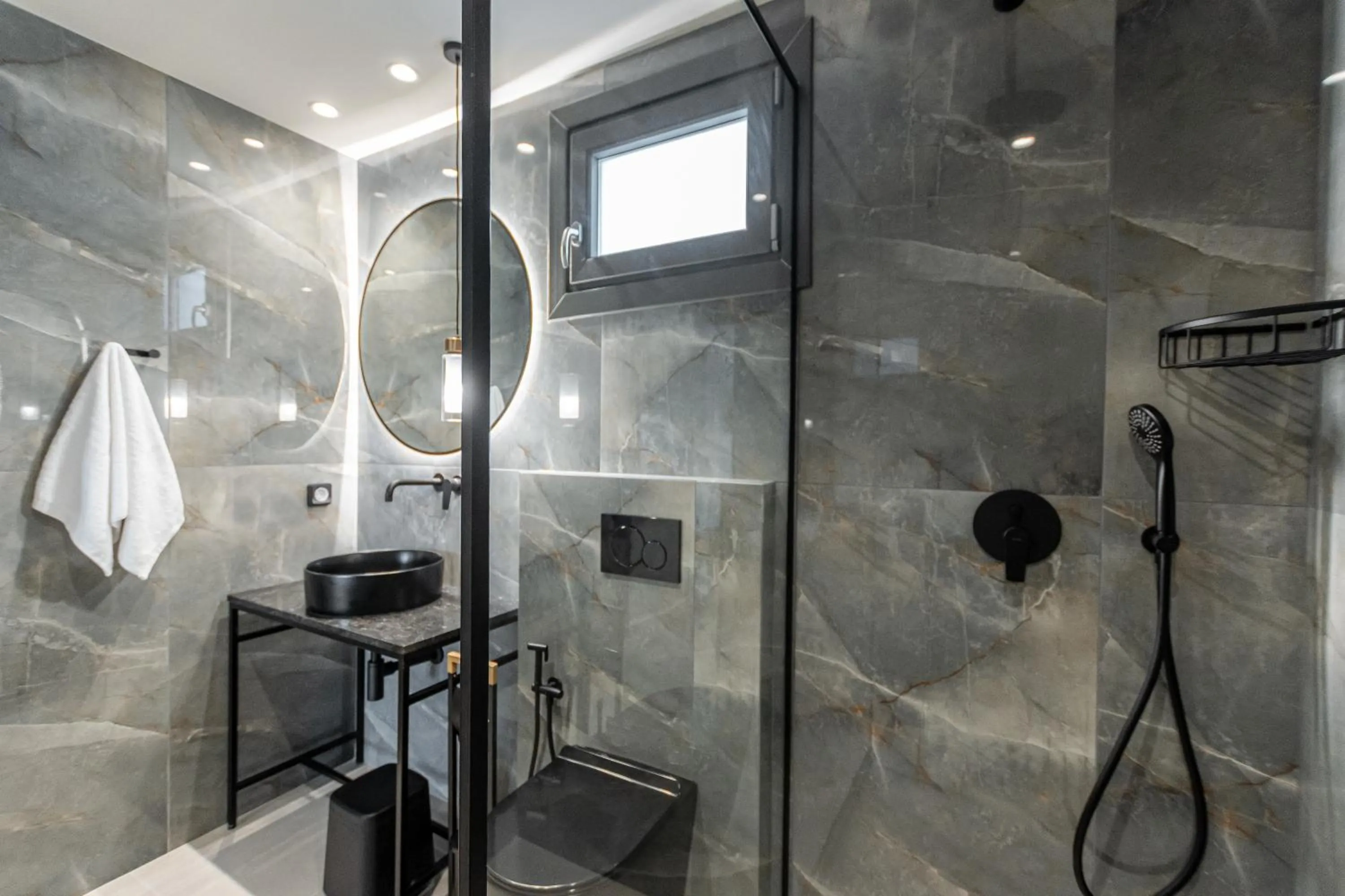 Shower in Lithia Exclusive Villas