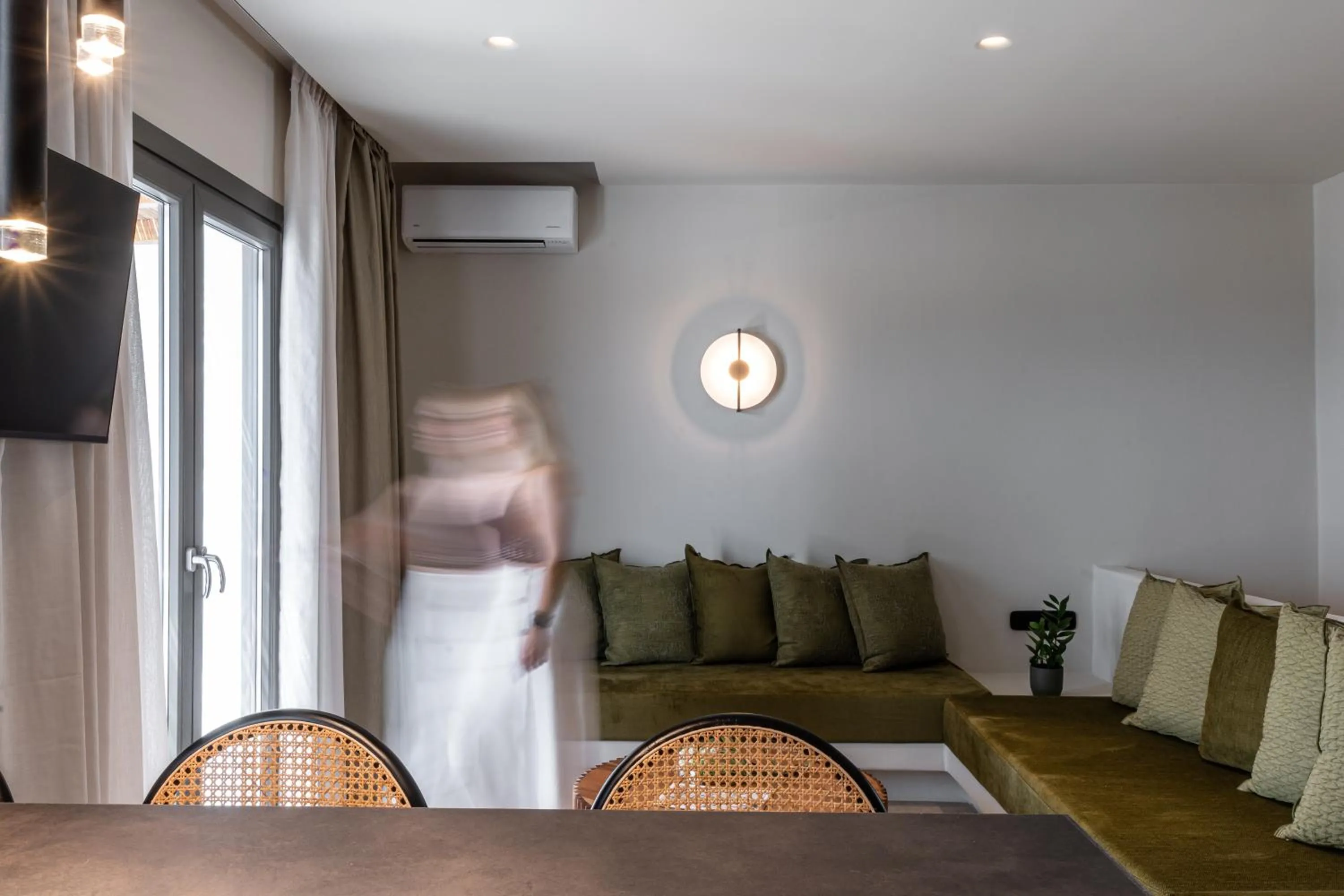 Staff, Bed in Lithia Exclusive Villas