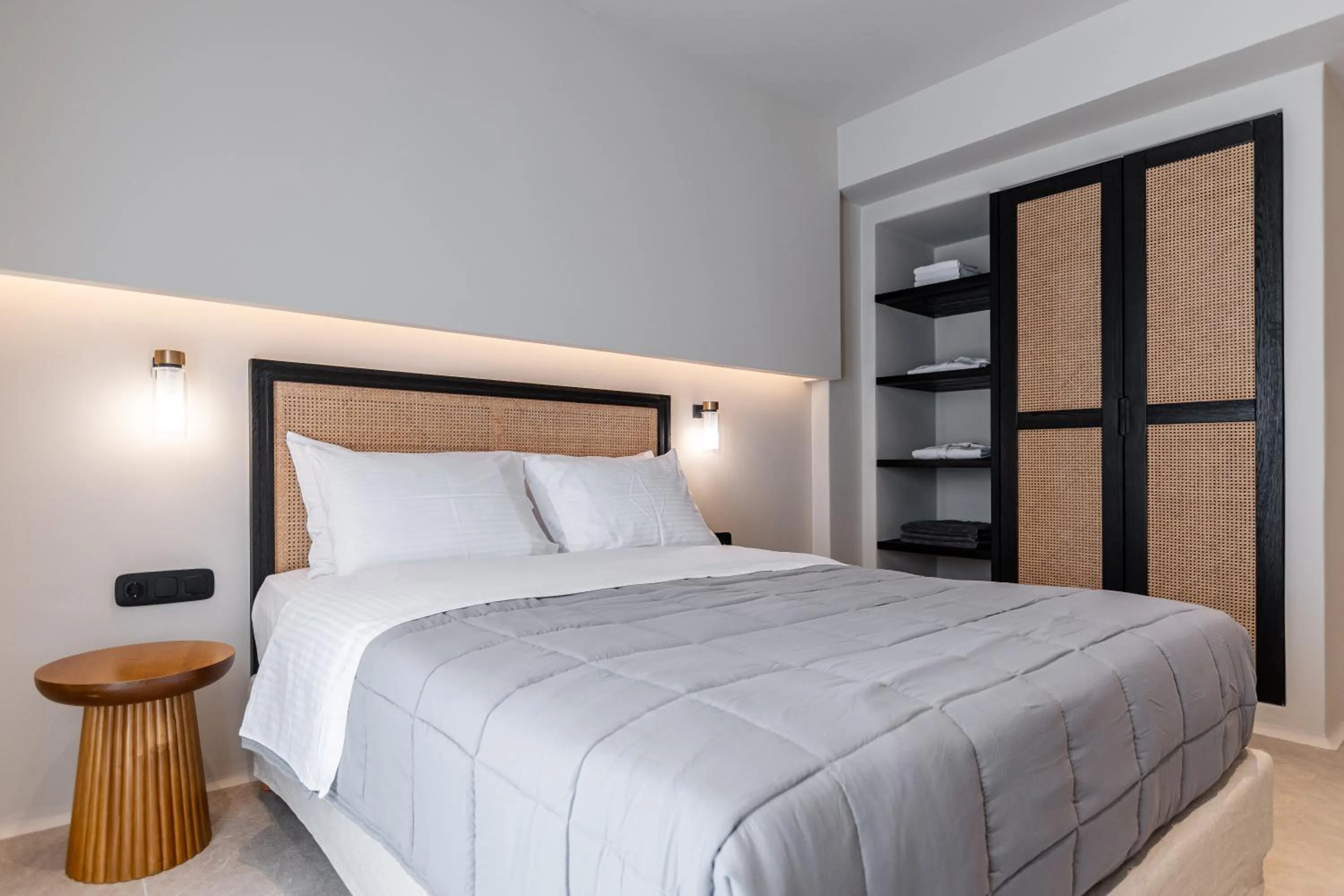 Toilet, Bed in Lithia Exclusive Villas