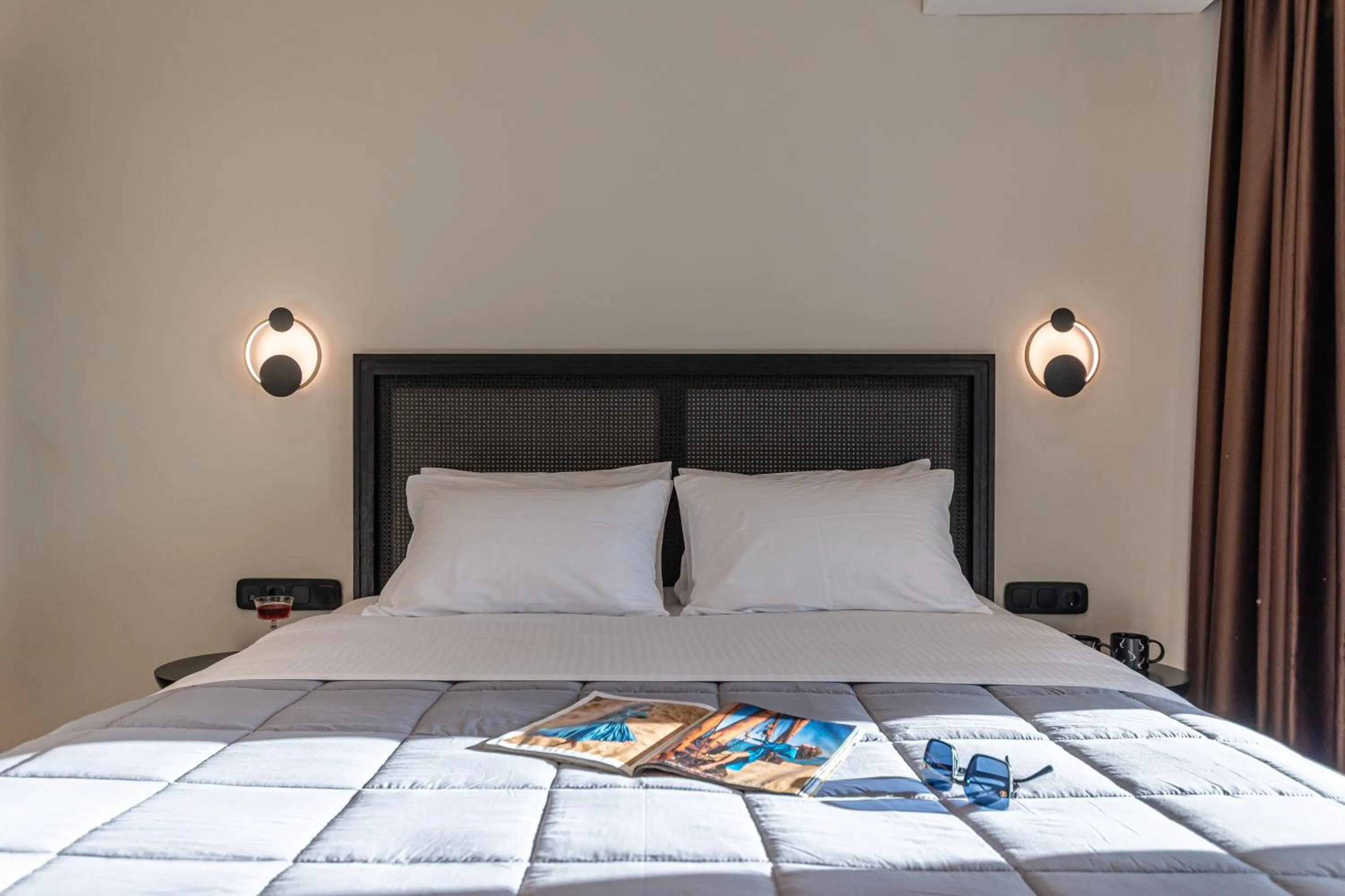 Shower, Bed in Lithia Exclusive Villas