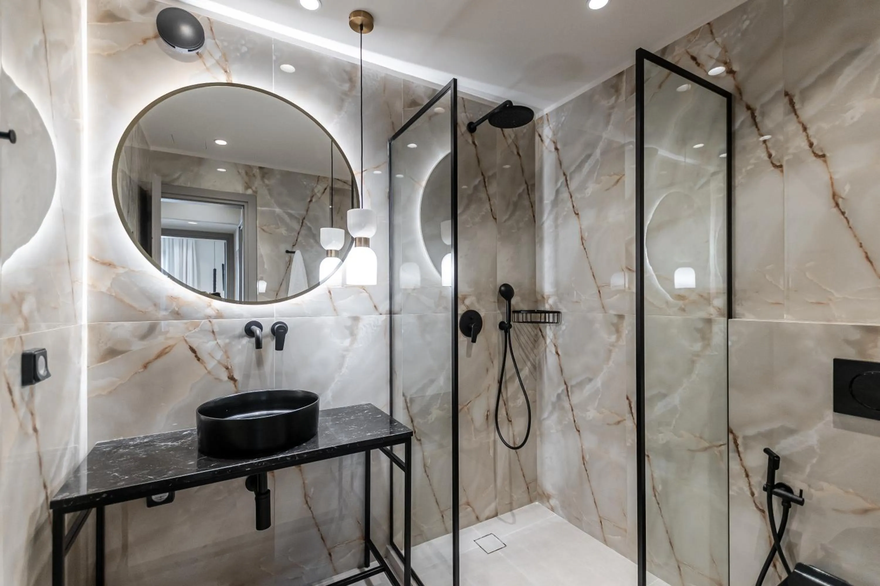 Shower in Lithia Exclusive Villas