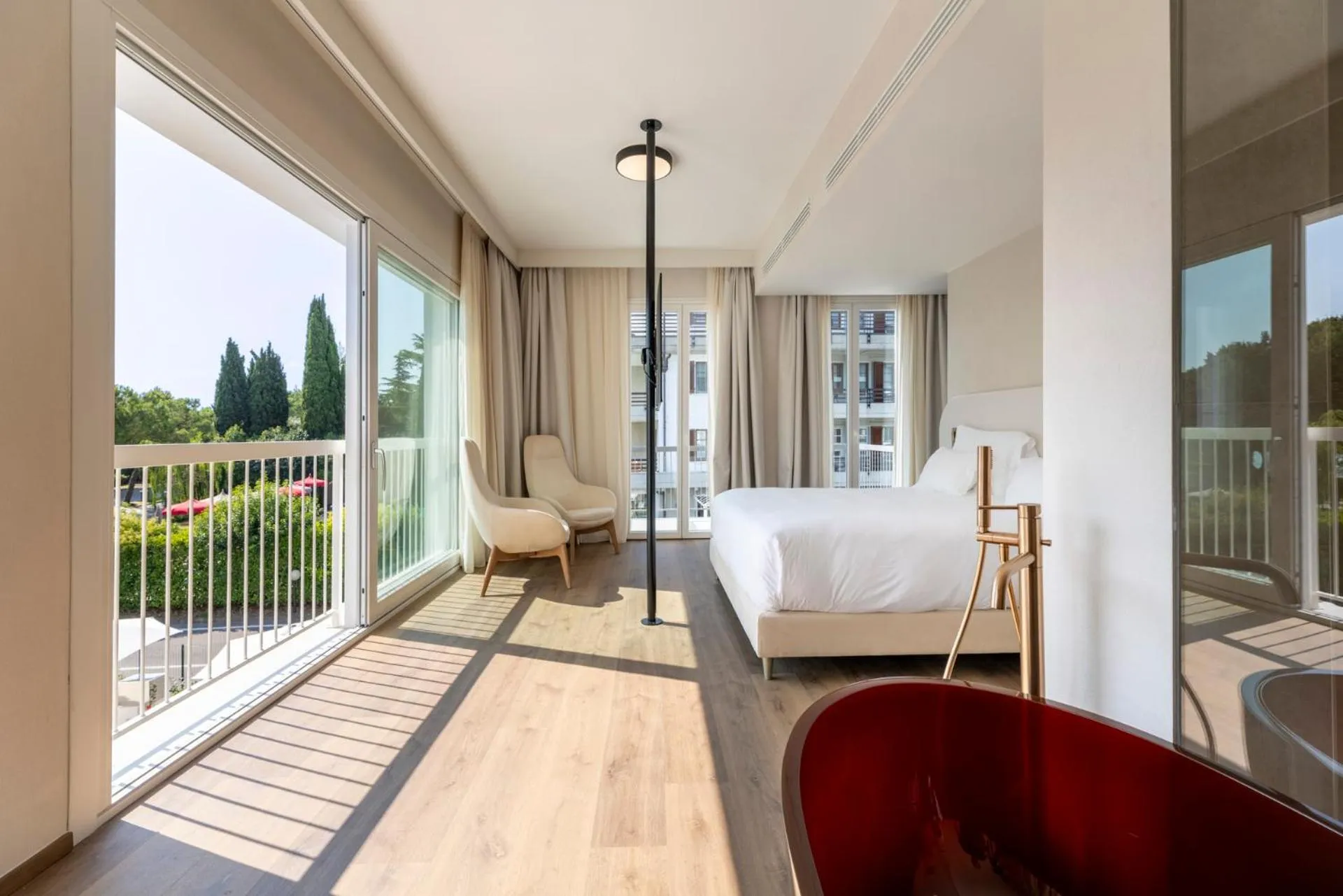 View (from property/room), Bed in Hi Hotels Sirmione - Lakeview Pool