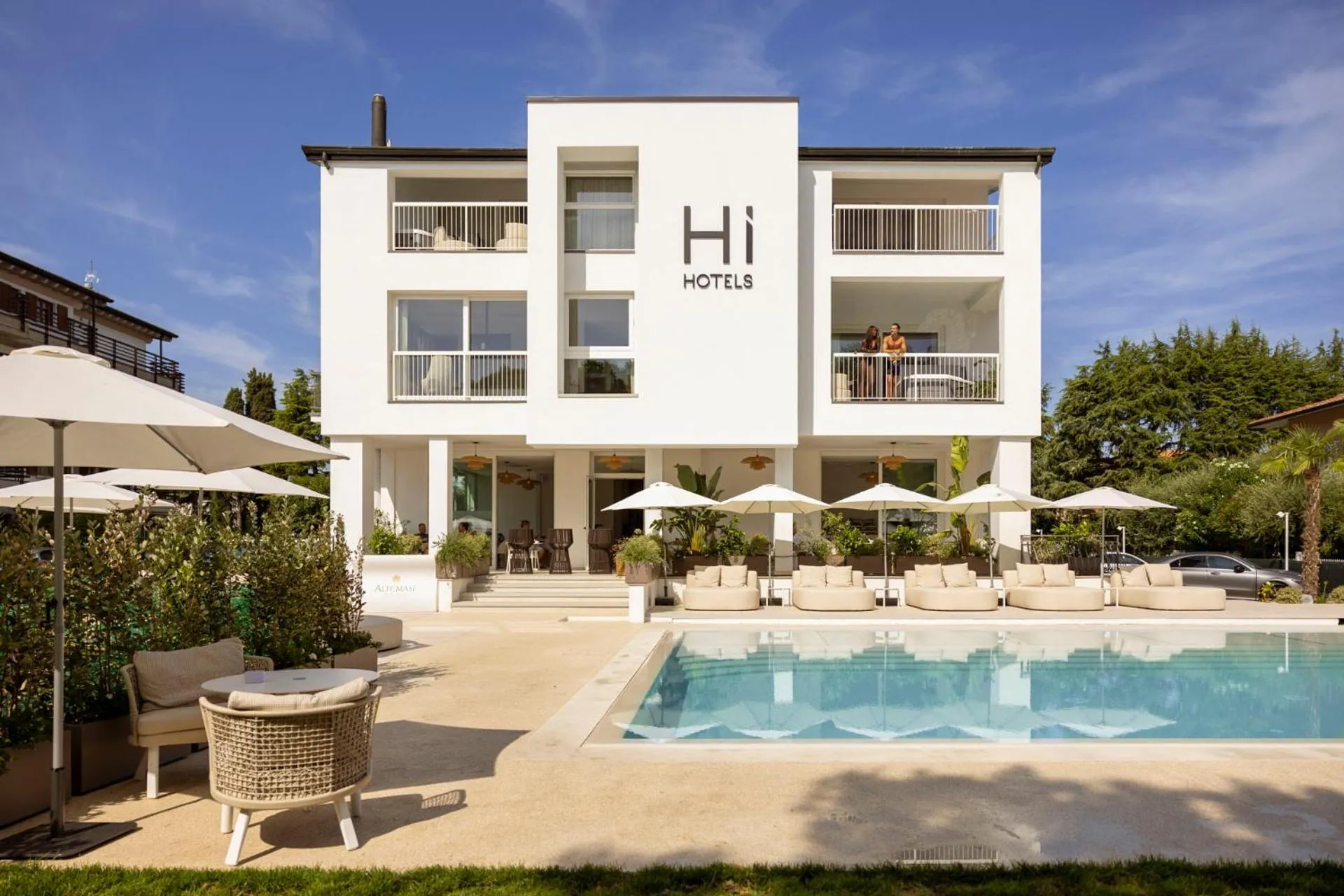 Garden view in Hi Hotels Sirmione - Lakeview Pool