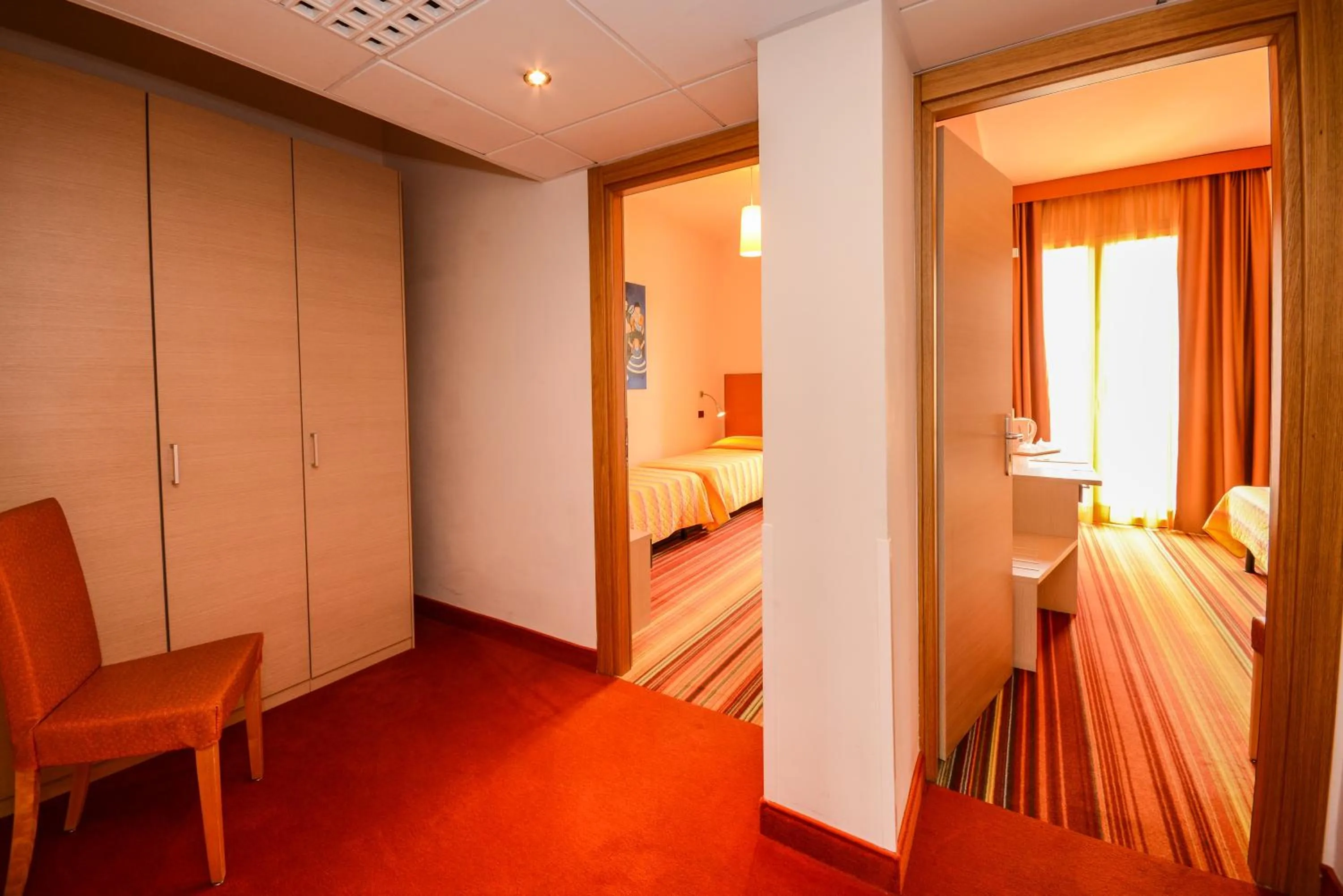 Photo of the whole room in Hotel Suisse