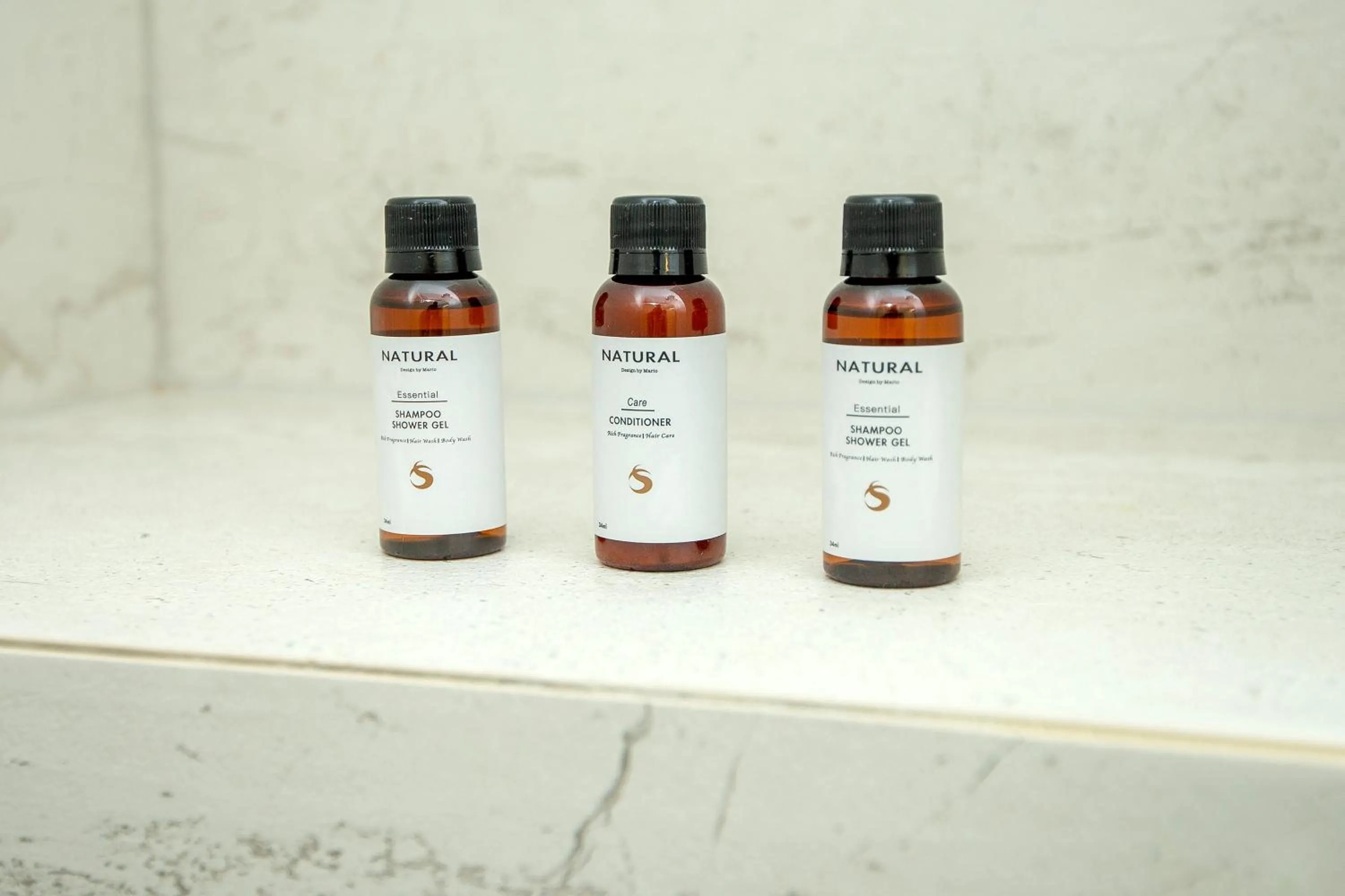 Shower in Zois Apartments