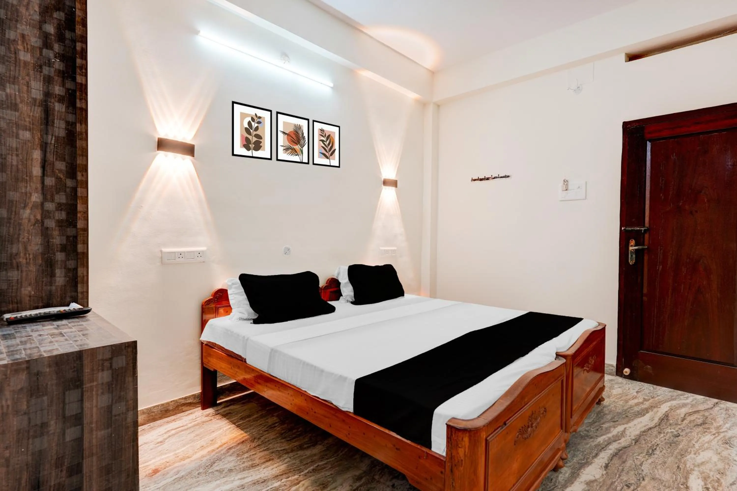Deluxe Triple Room - single occupancy in Super Hotel O Chennai Central Railway Station Formerly Annakilly Tower Guest House