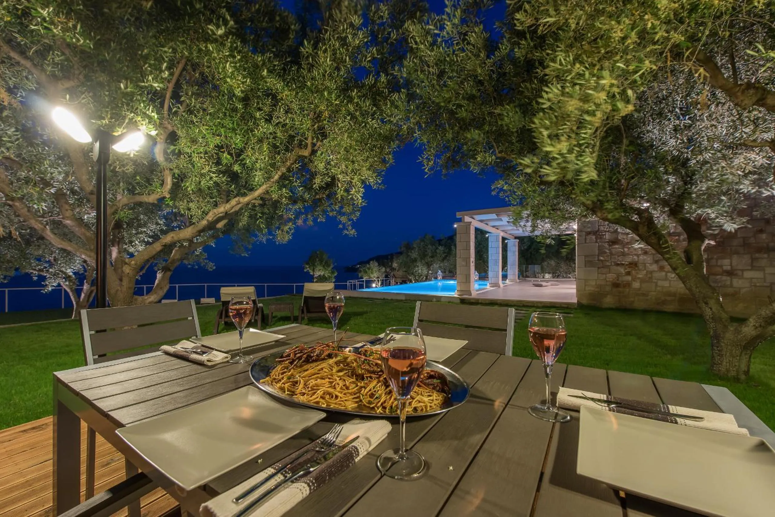 BBQ facilities in Avra Luxury Villa & Spa