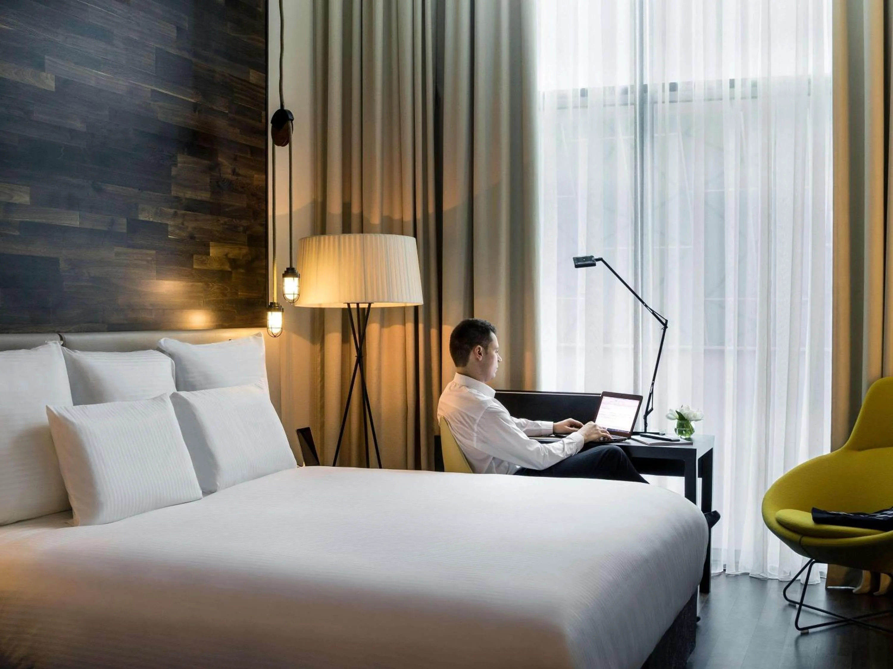 Property building, Bed in Pullman Liverpool