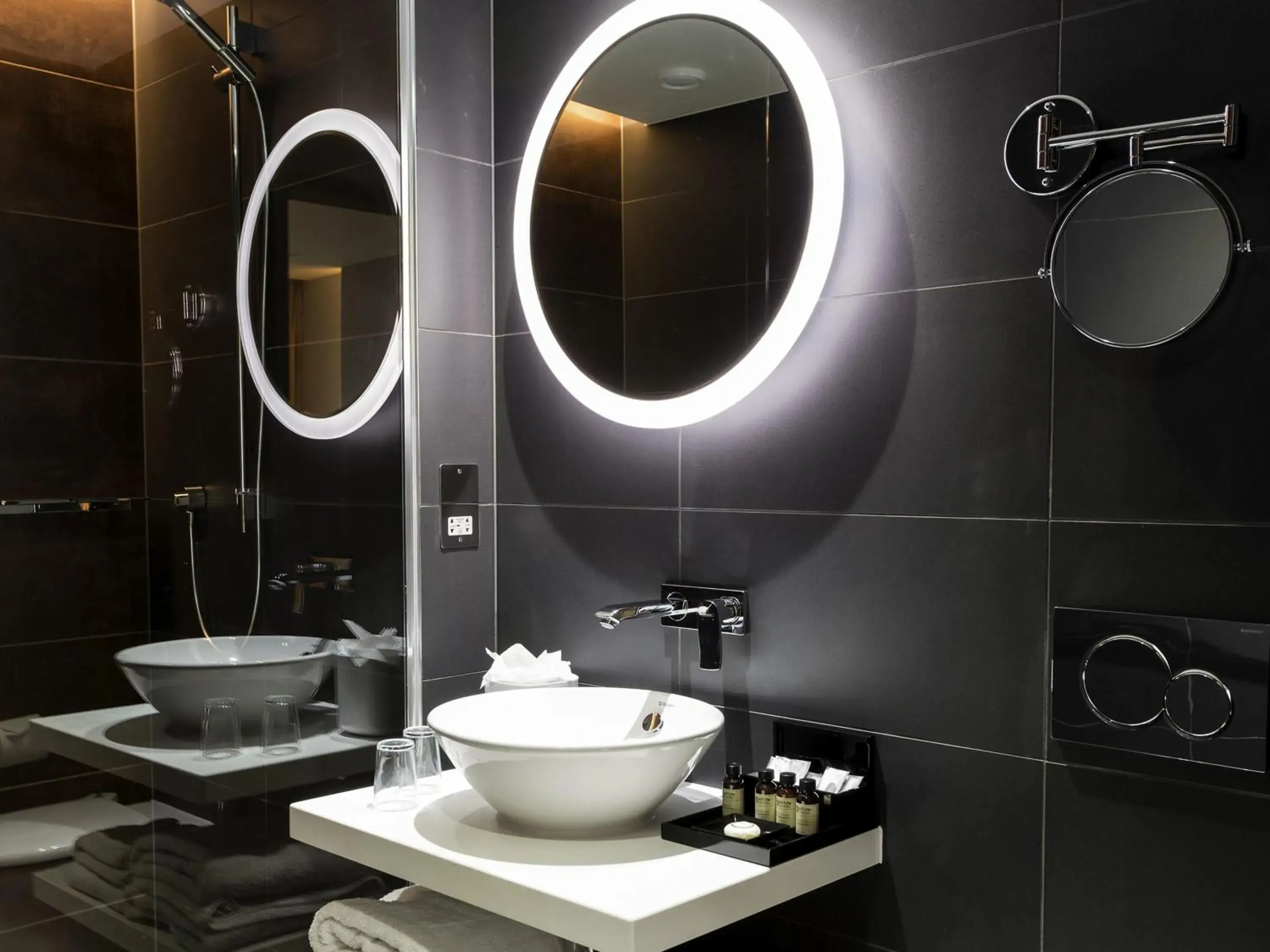 Bedroom in Pullman Liverpool Bedroom in Pullman Liverpool