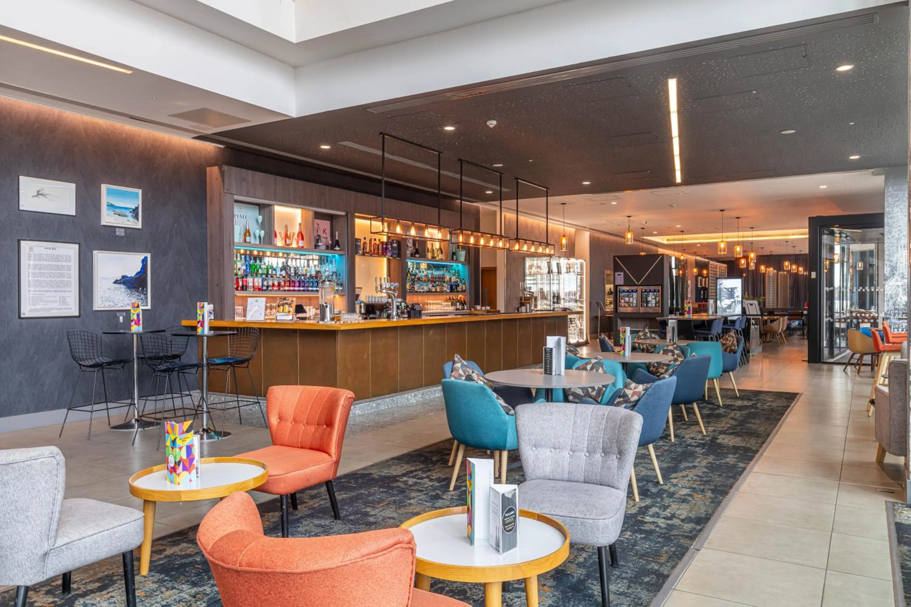 Lounge or bar in Pullman Liverpool