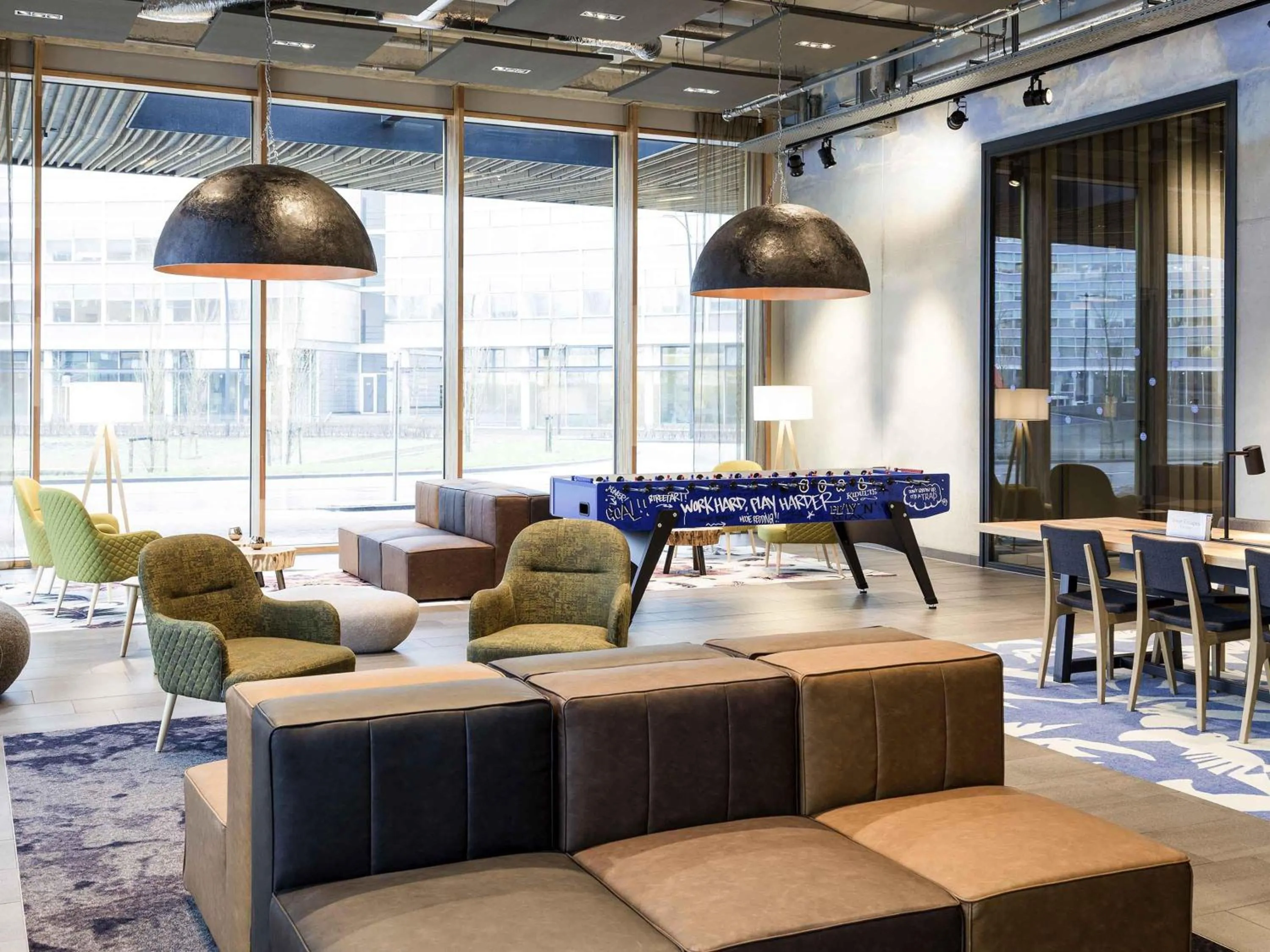 Lounge or bar in Novotel Amsterdam Schiphol Airport