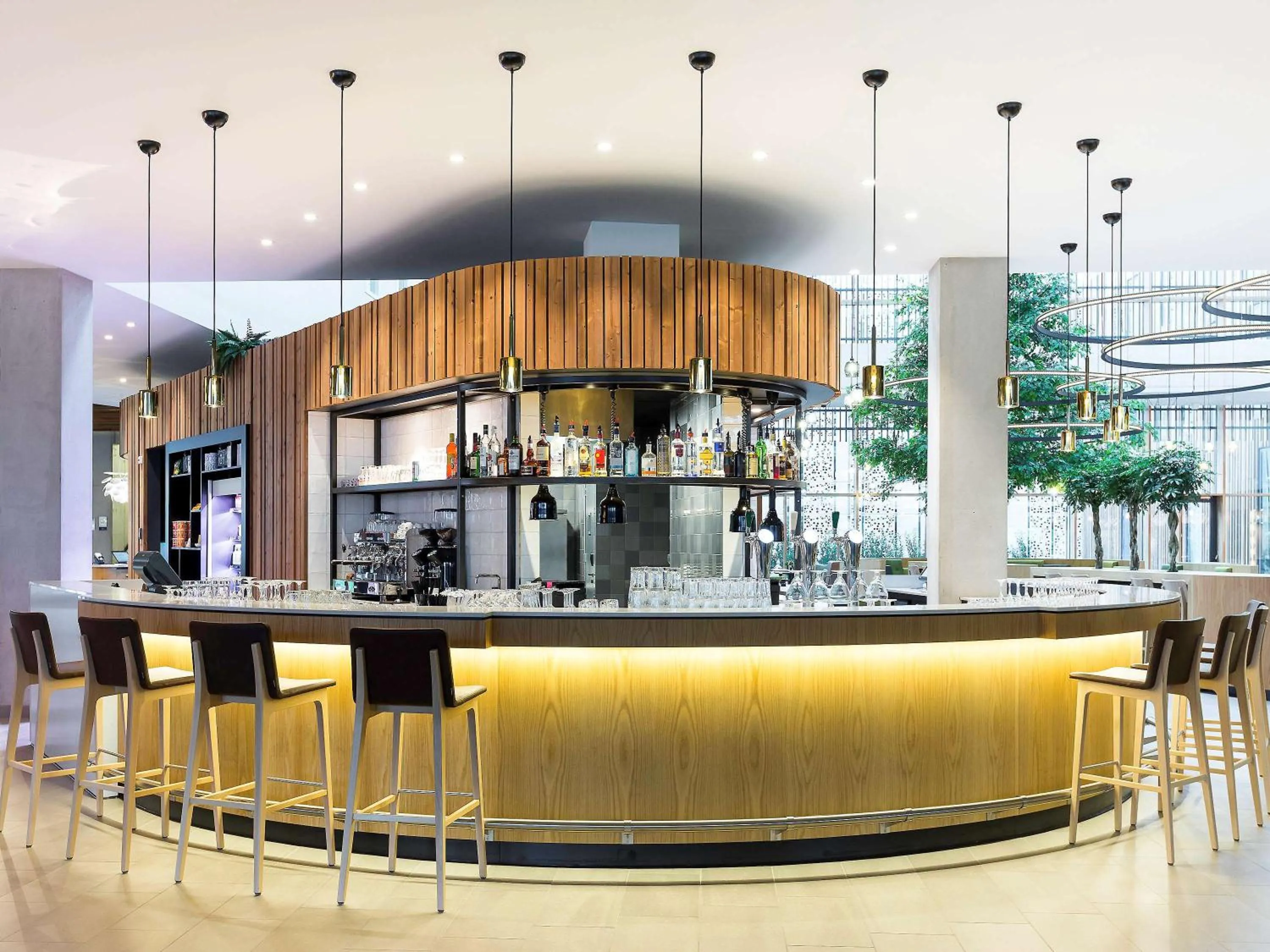 Lounge or bar in Novotel Amsterdam Schiphol Airport