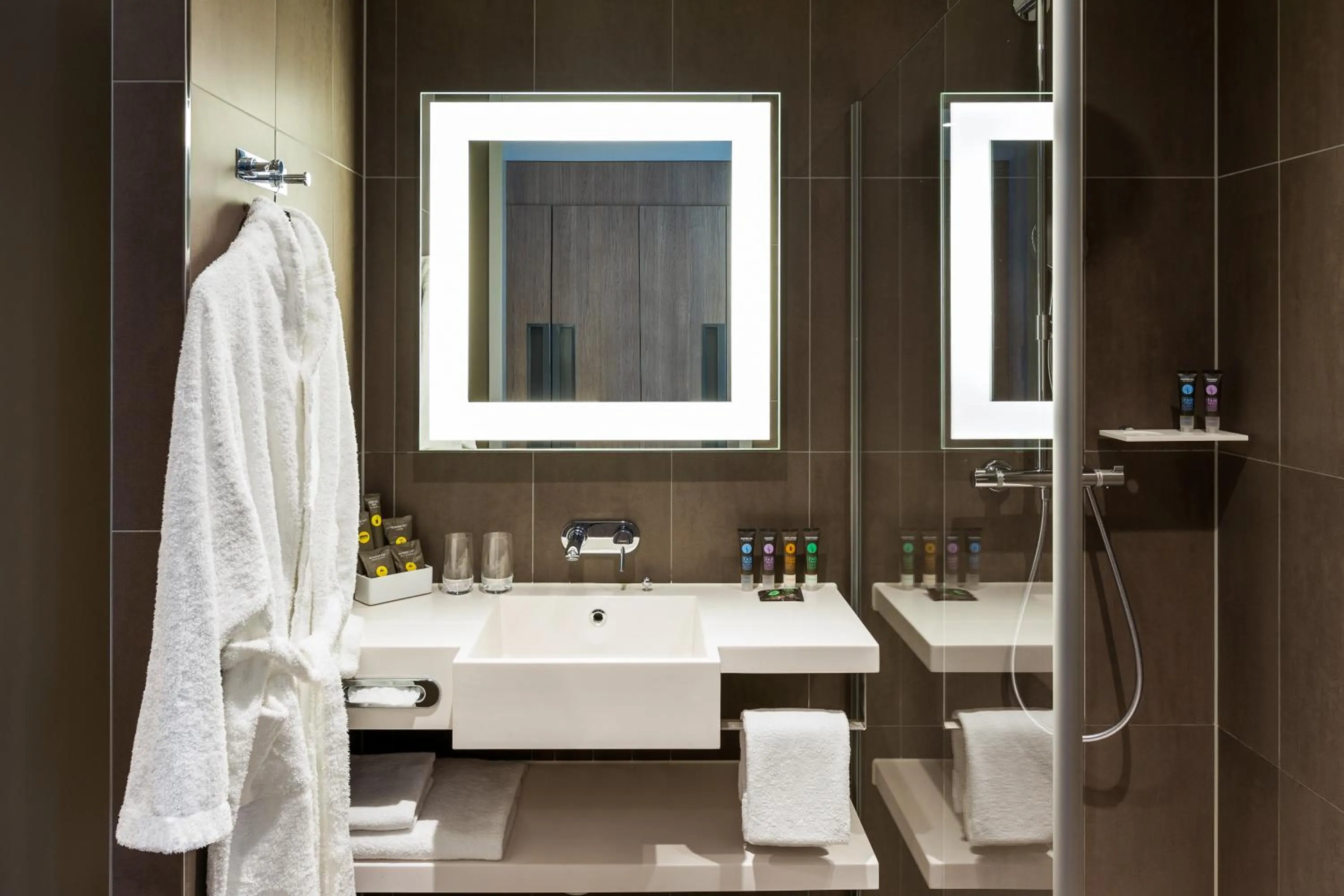 Bathroom in Novotel Amsterdam Schiphol Airport