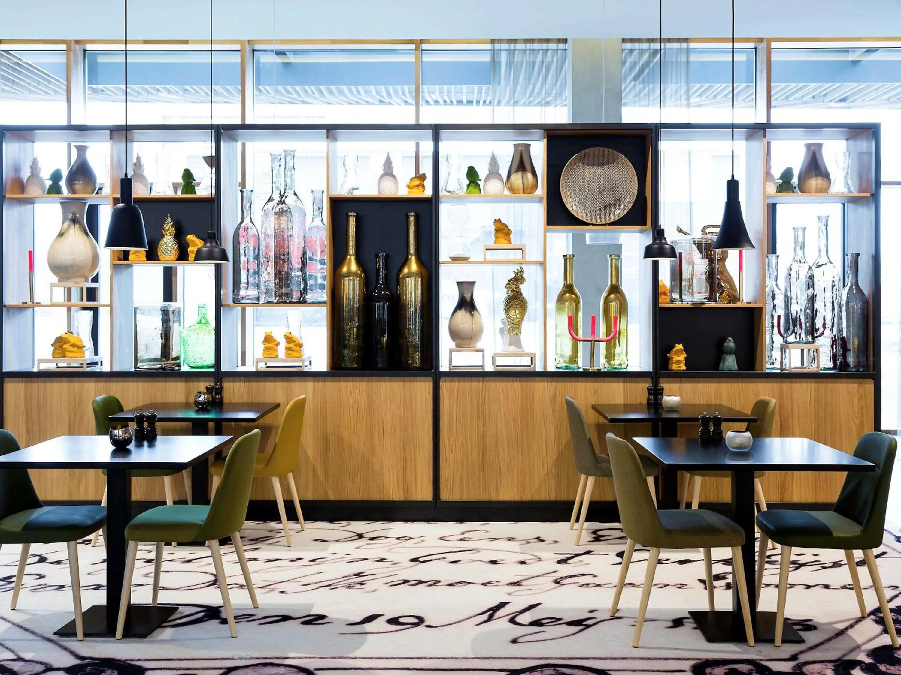 Lounge or bar in Novotel Amsterdam Schiphol Airport