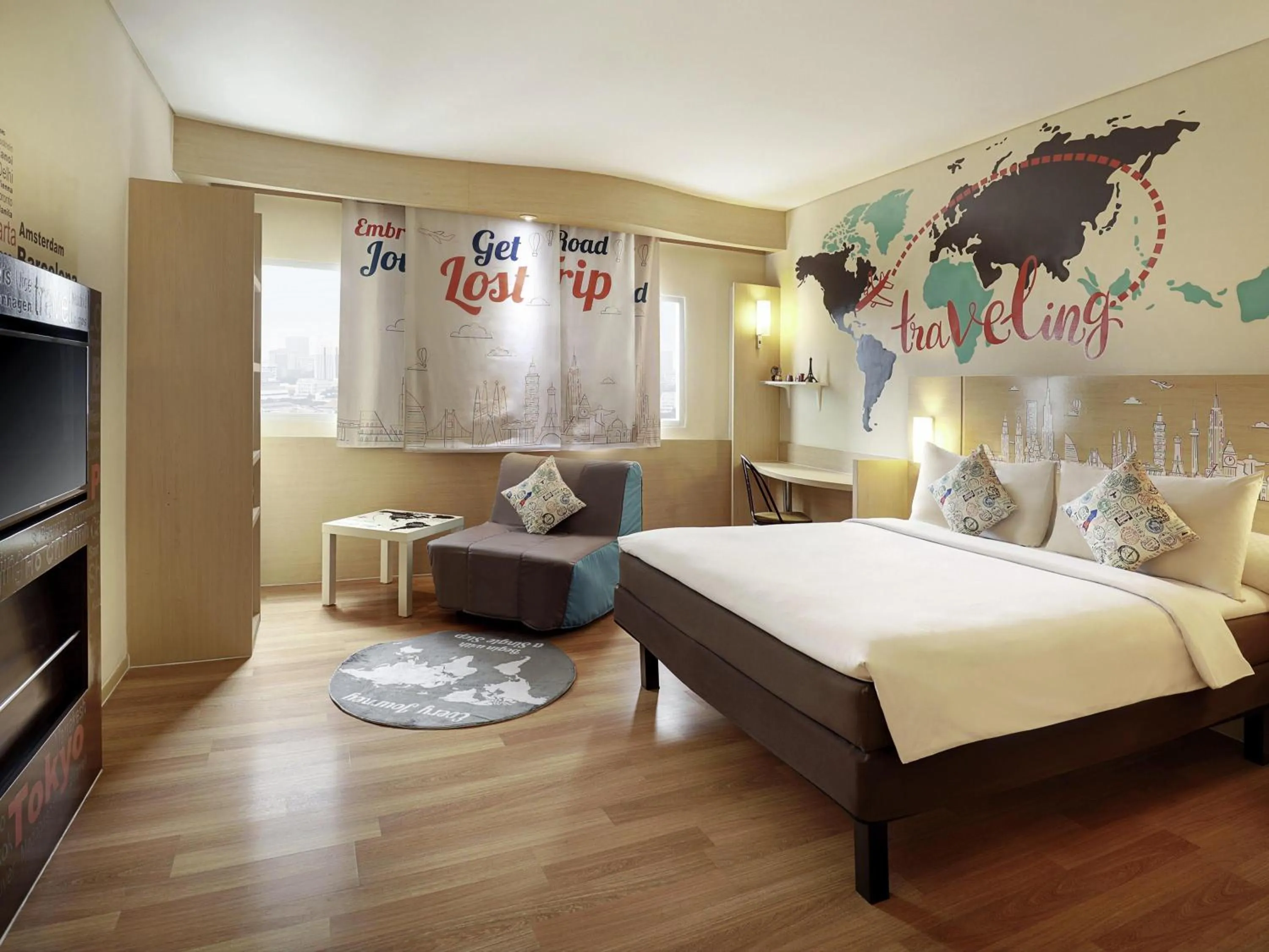 Bedroom, Bed in Ibis Jakarta Harmoni