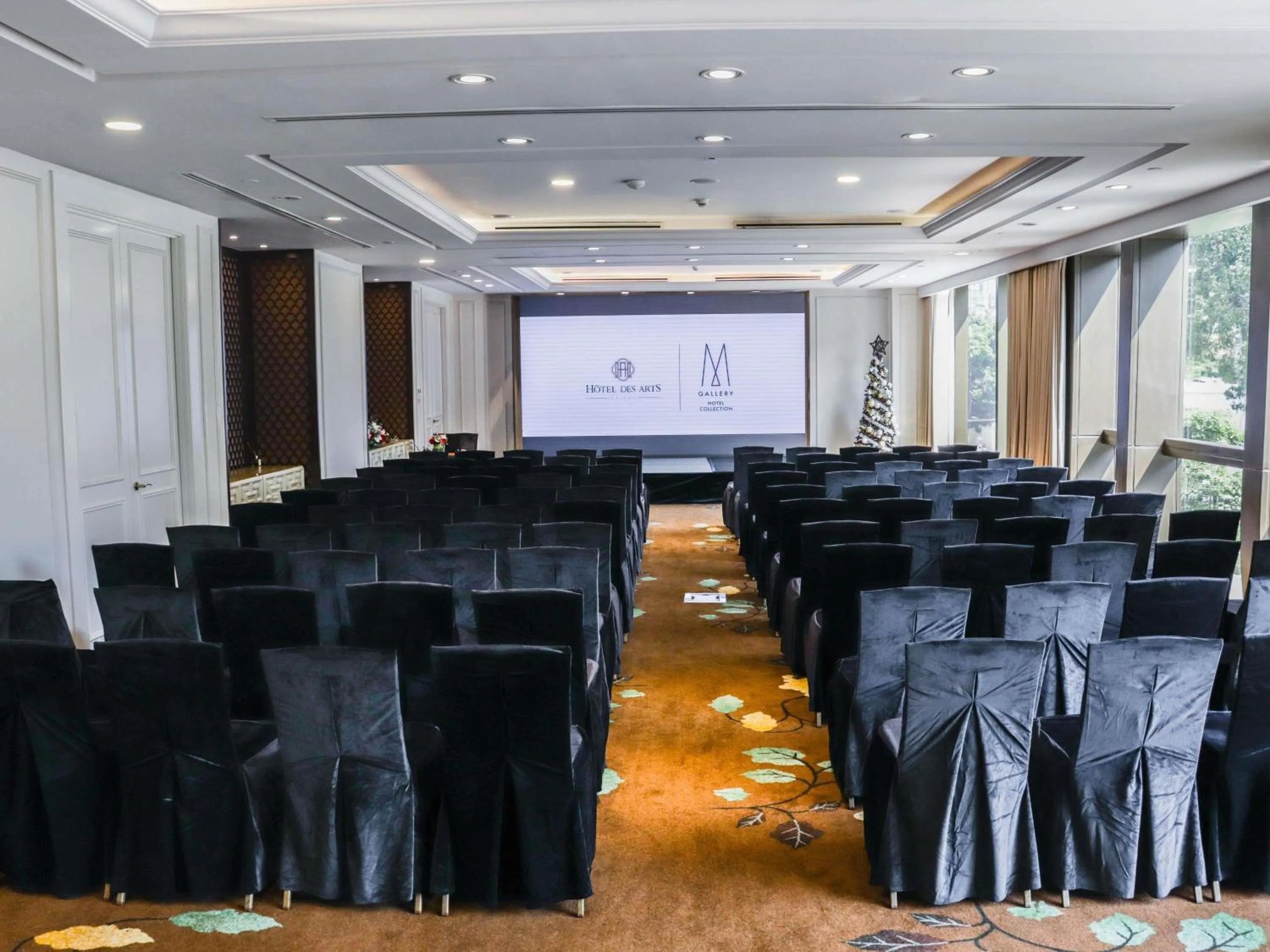Meeting/conference room in Hotel Des Arts Saigon Mgallery Collection