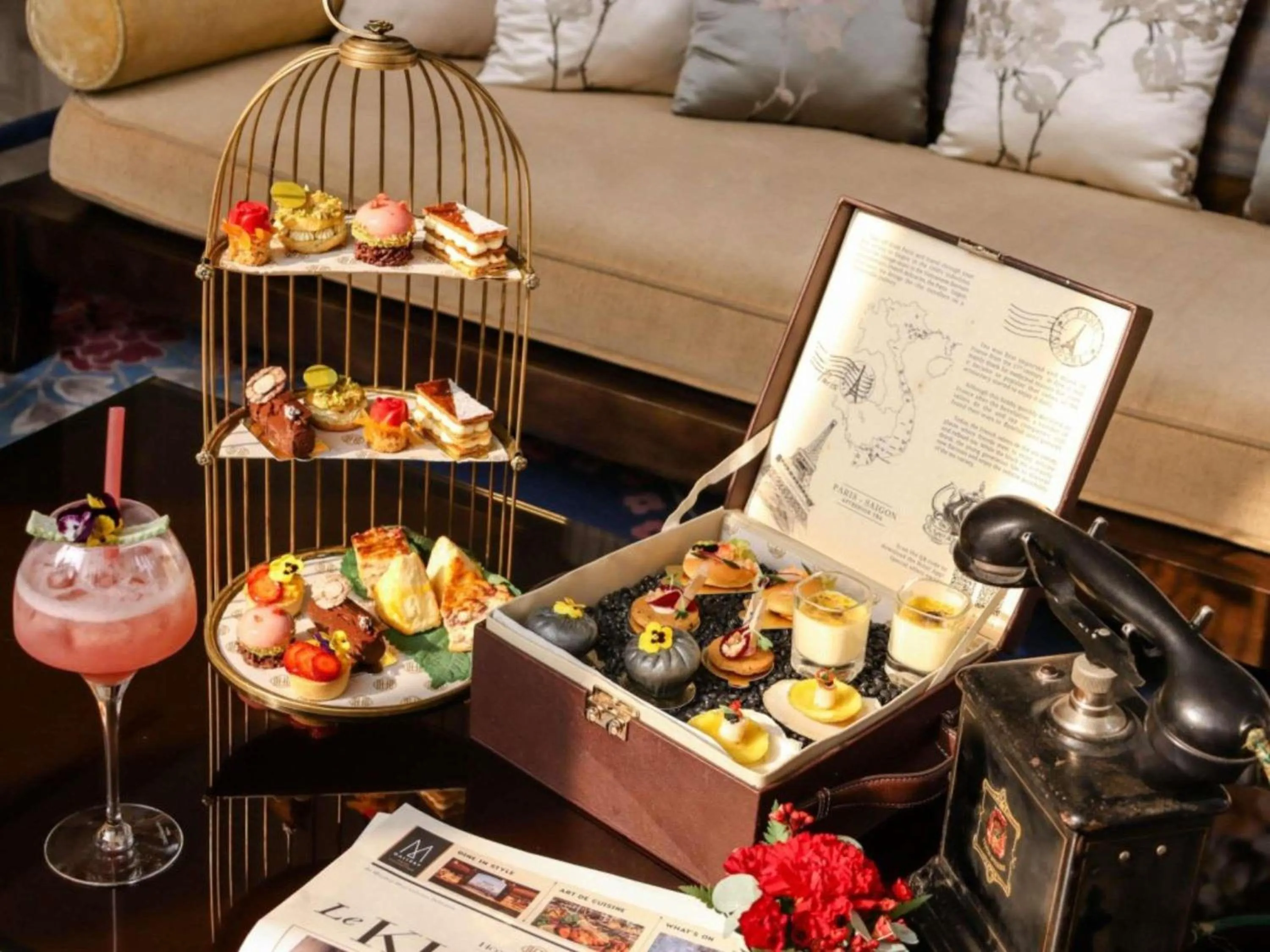 Restaurant/places to eat in Hotel Des Arts Saigon Mgallery Collection