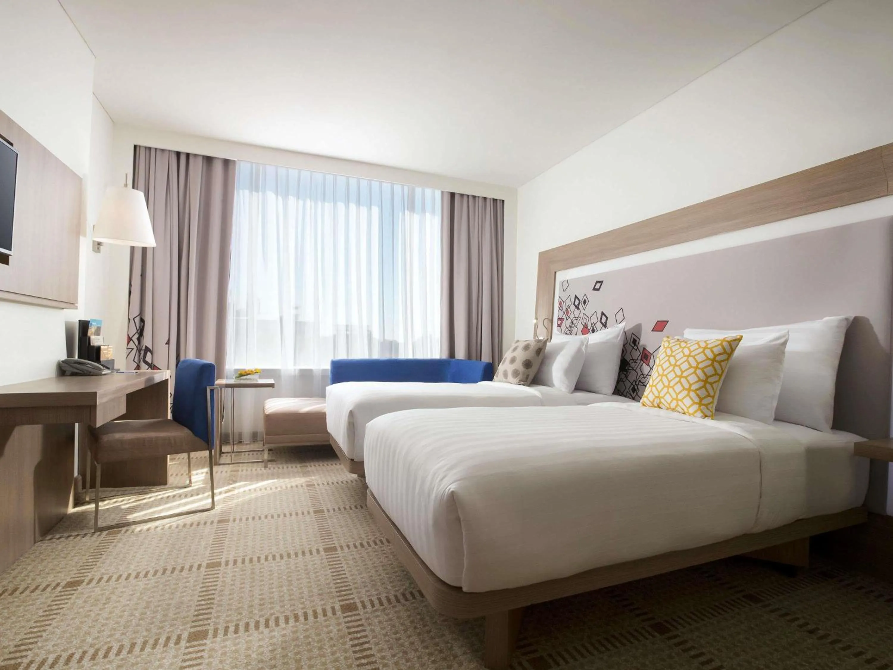 Deluxe Twin Room in Novotel Makassar Grand Shayla
