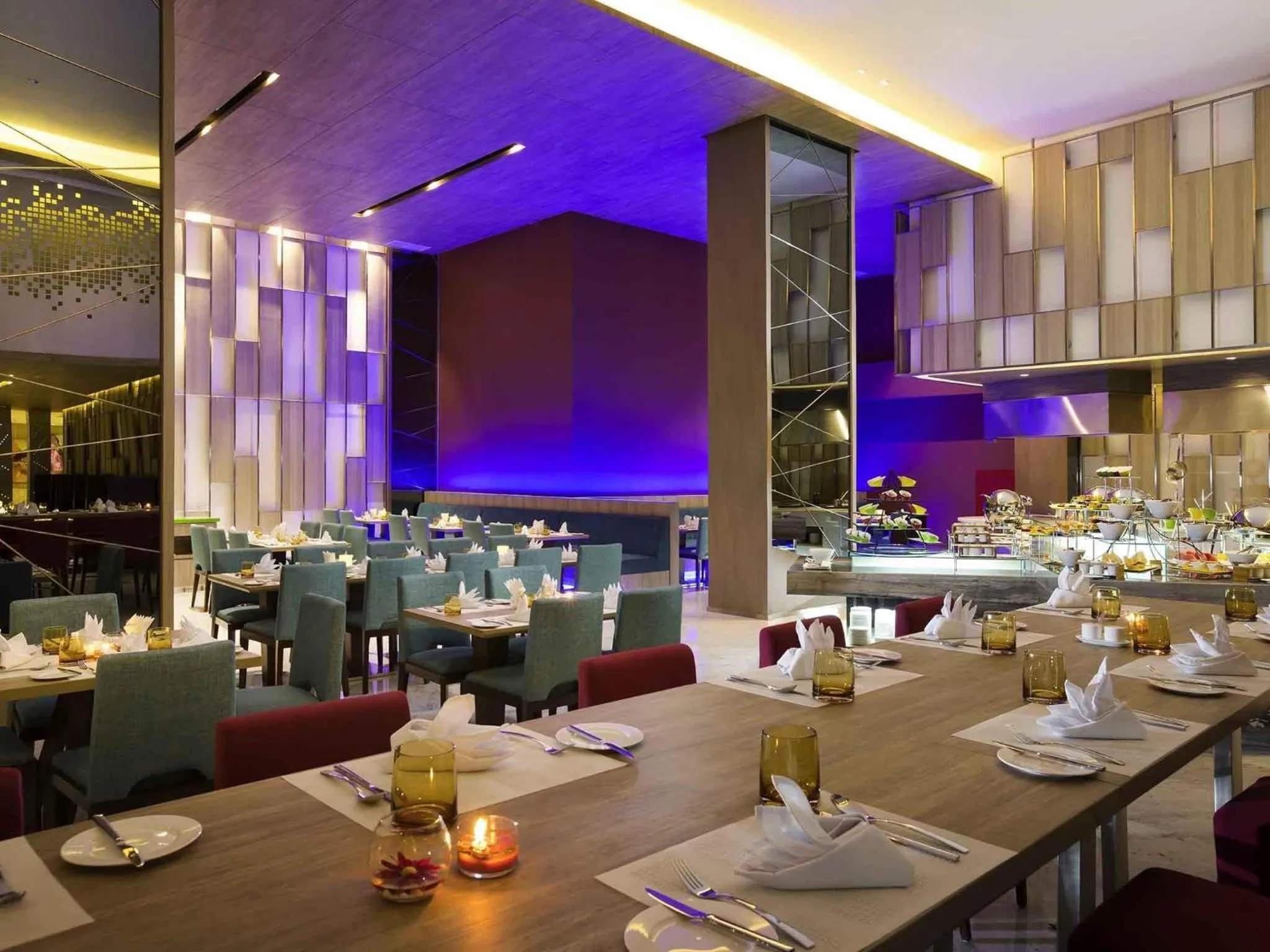 Restaurant/places to eat in Novotel Makassar Grand Shayla