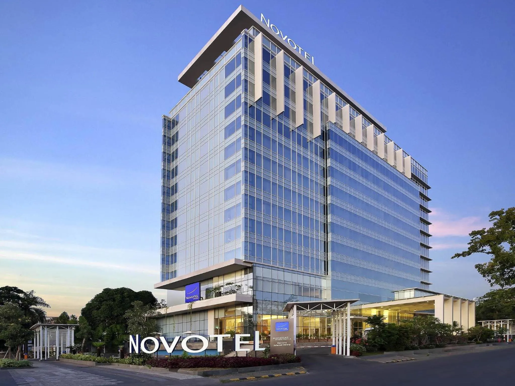 Property building in Novotel Makassar Grand Shayla