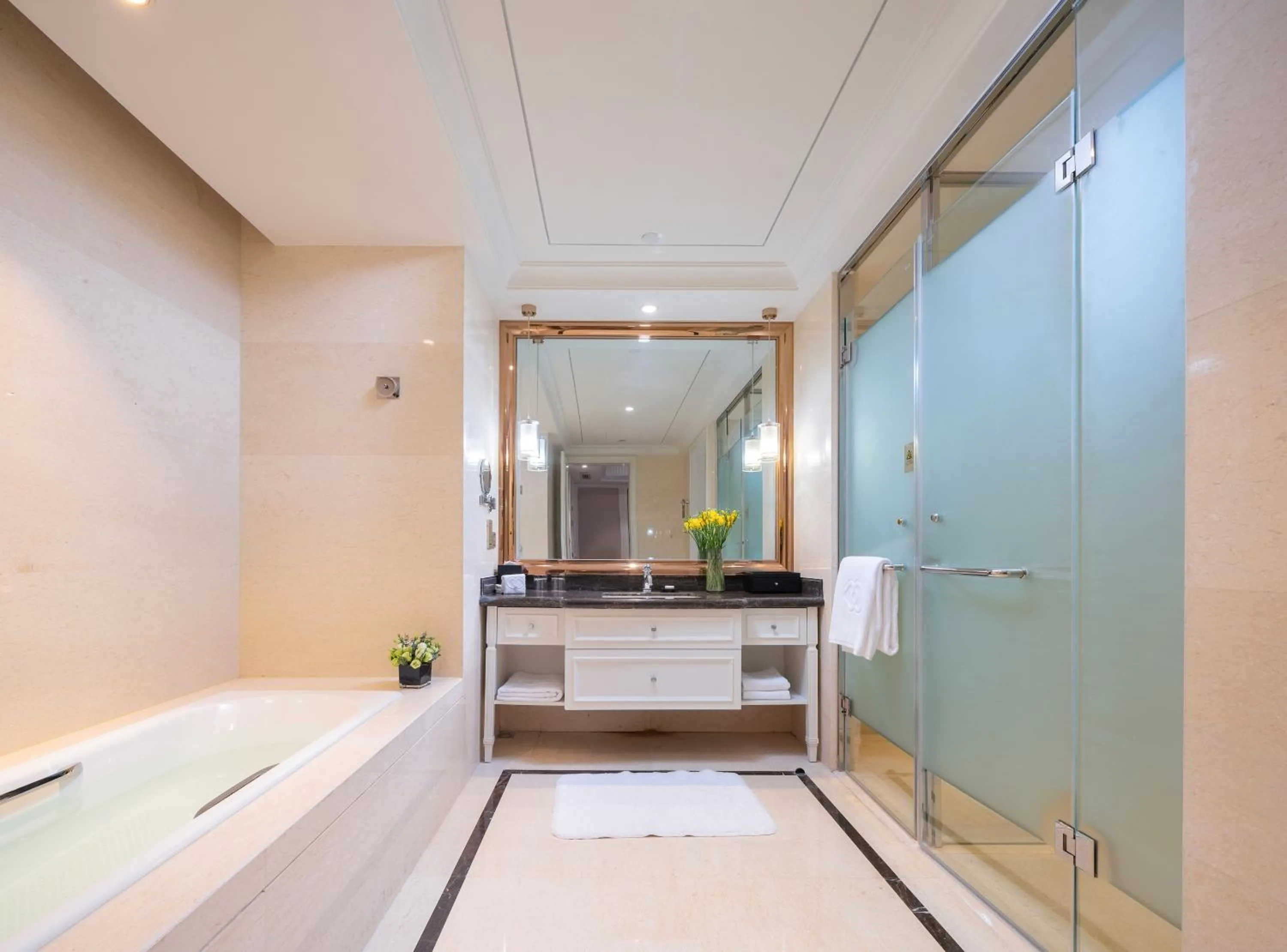 Bathroom in Sofitel Xining