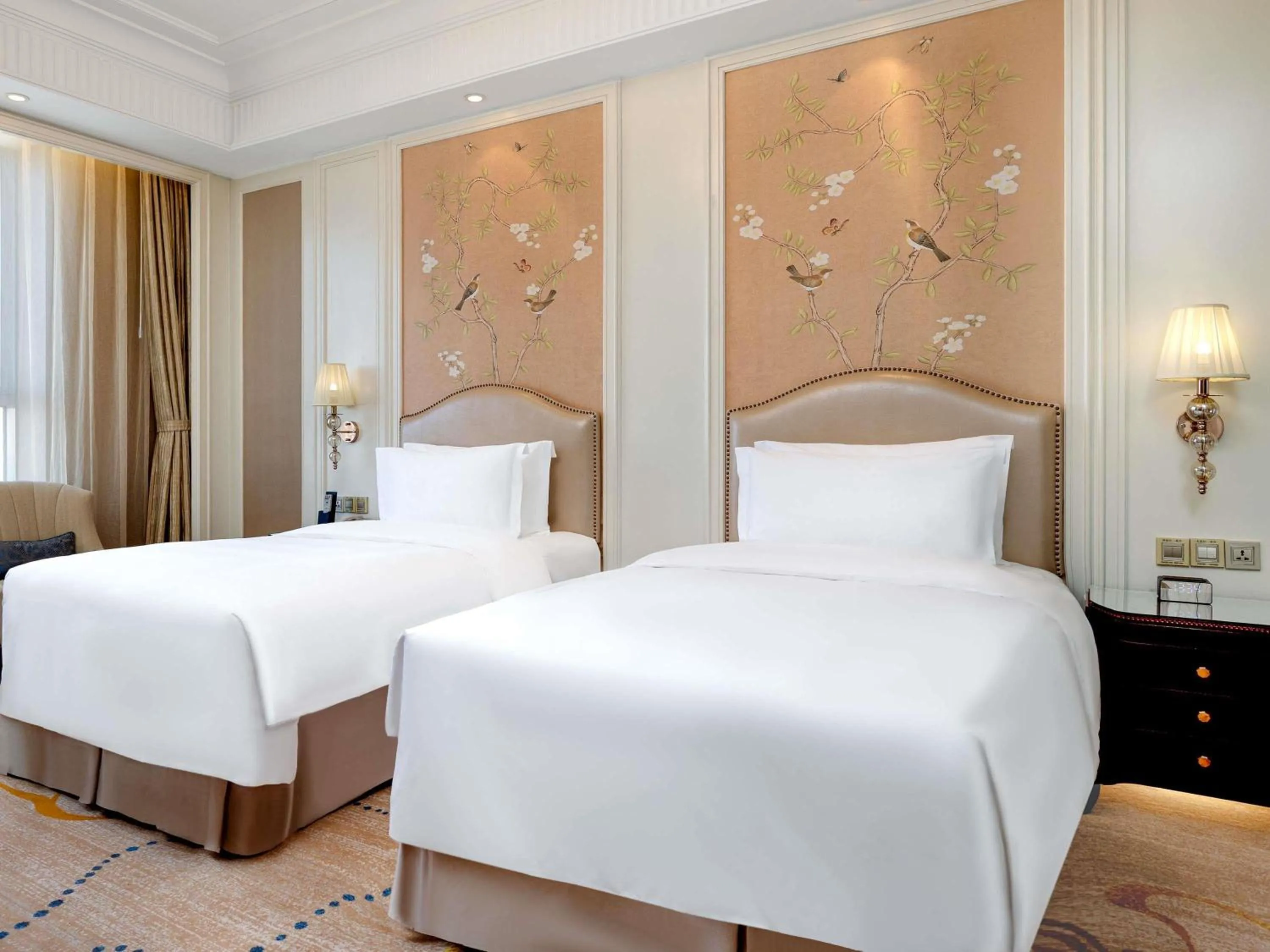 Bedroom, Bed in Sofitel Xining