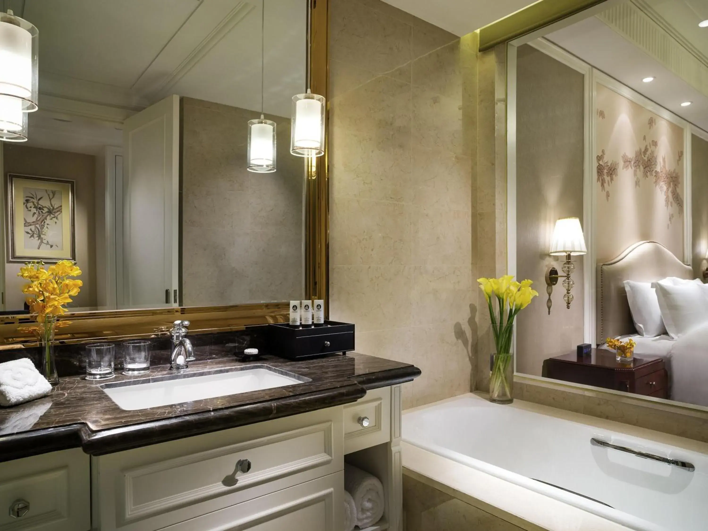 Bedroom in Sofitel Xining Bedroom in Sofitel Xining