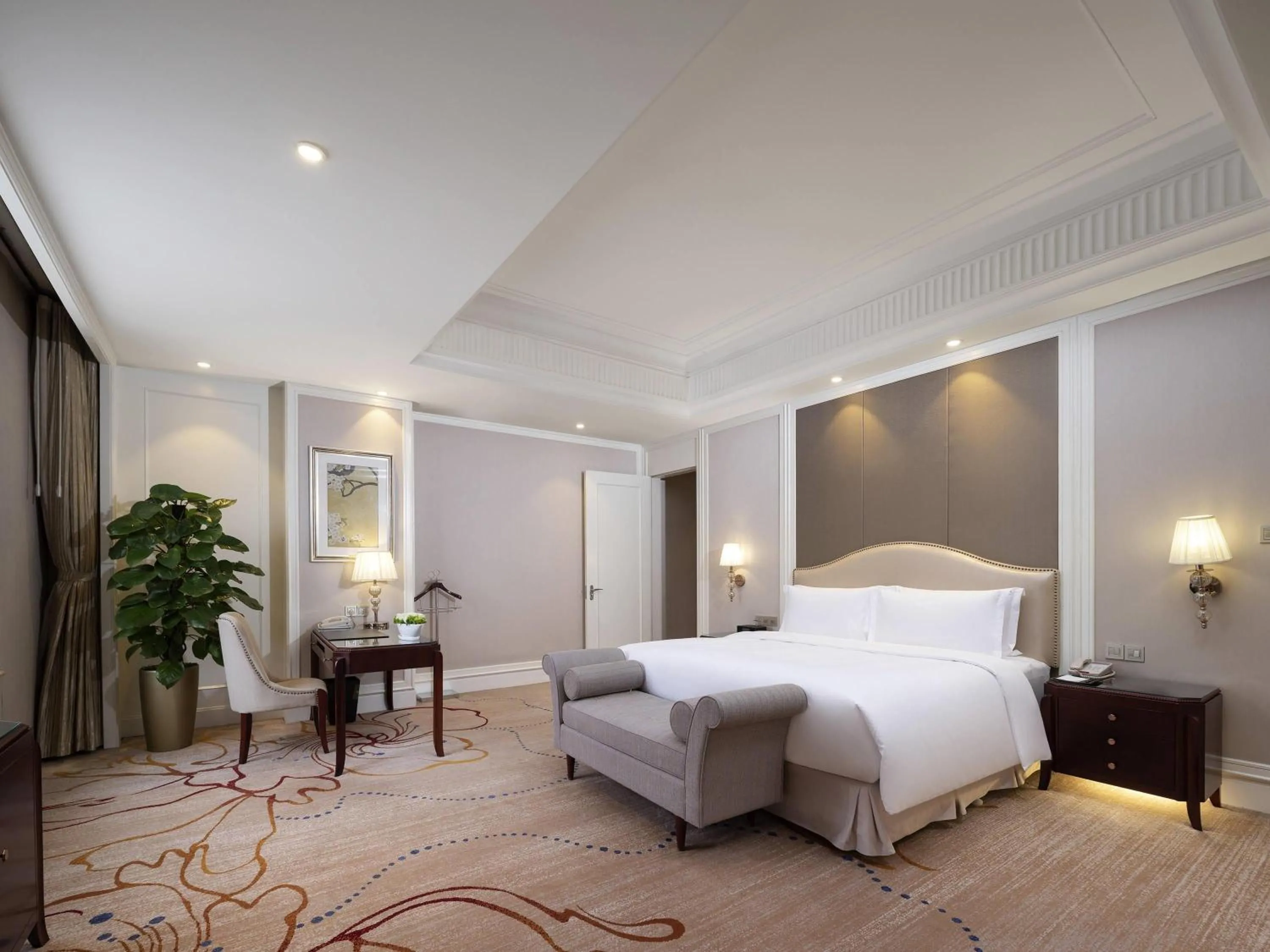 Bedroom, Bed in Sofitel Xining