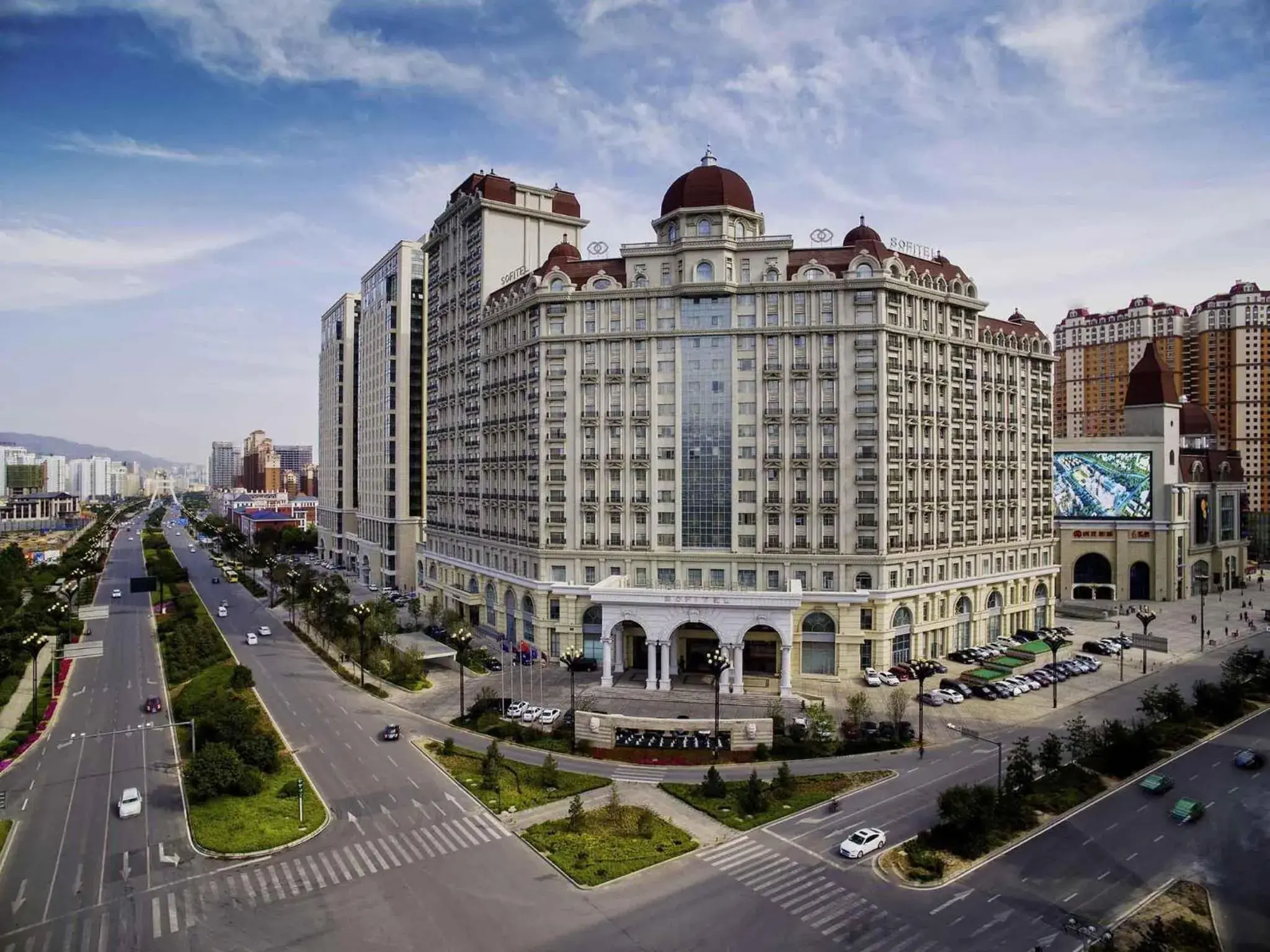 Property building in Sofitel Xining Property building in Sofitel Xining