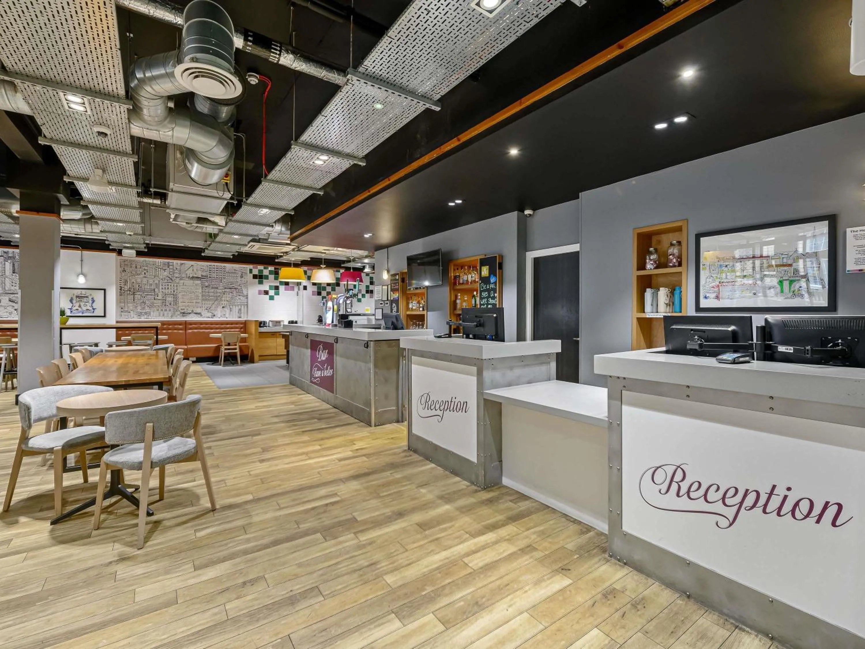 Bedroom in ibis Styles Glasgow Centre George Square