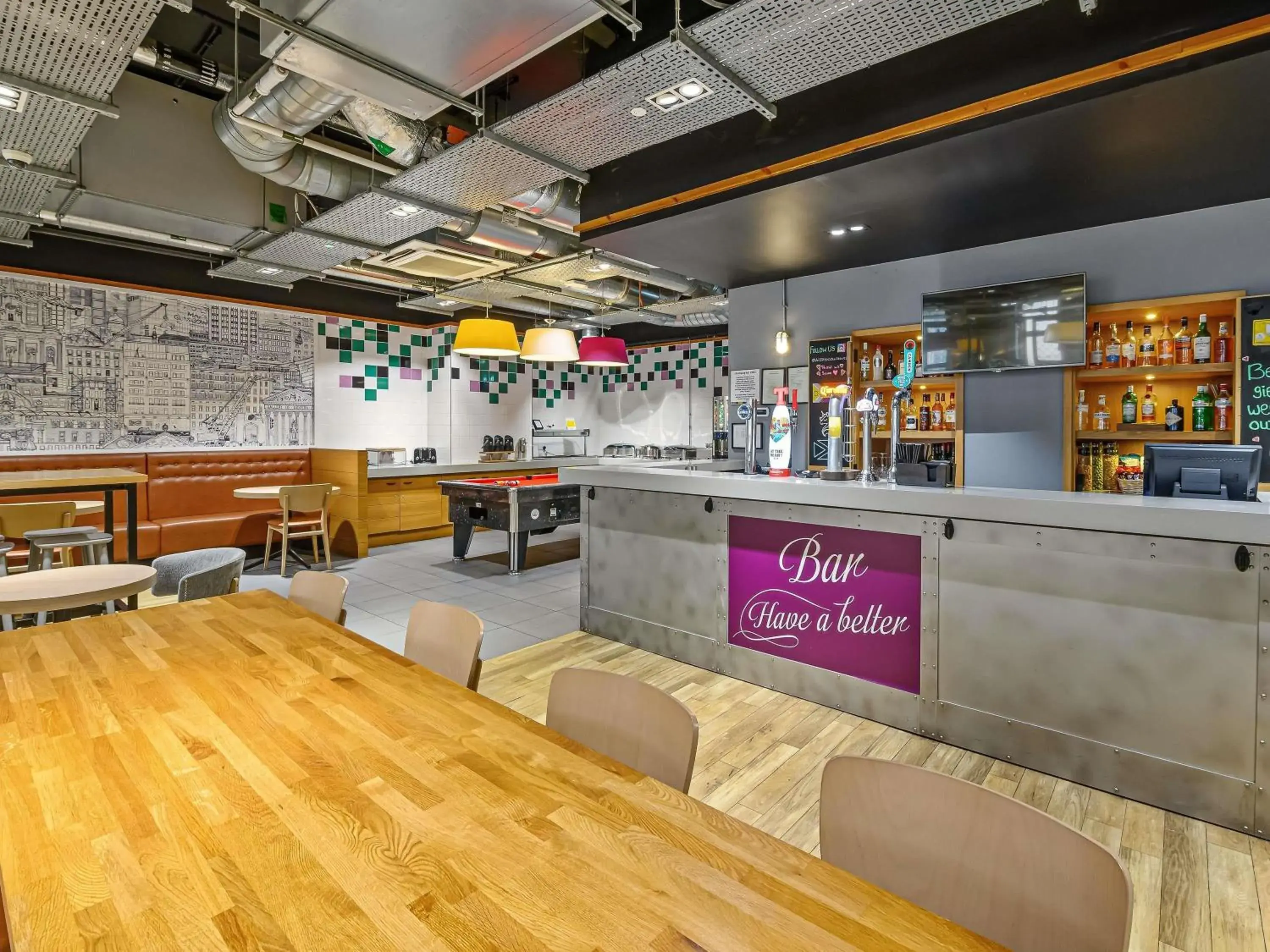 Lounge or bar in ibis Styles Glasgow Centre George Square Lounge or bar in ibis Styles Glasgow Centre George Square