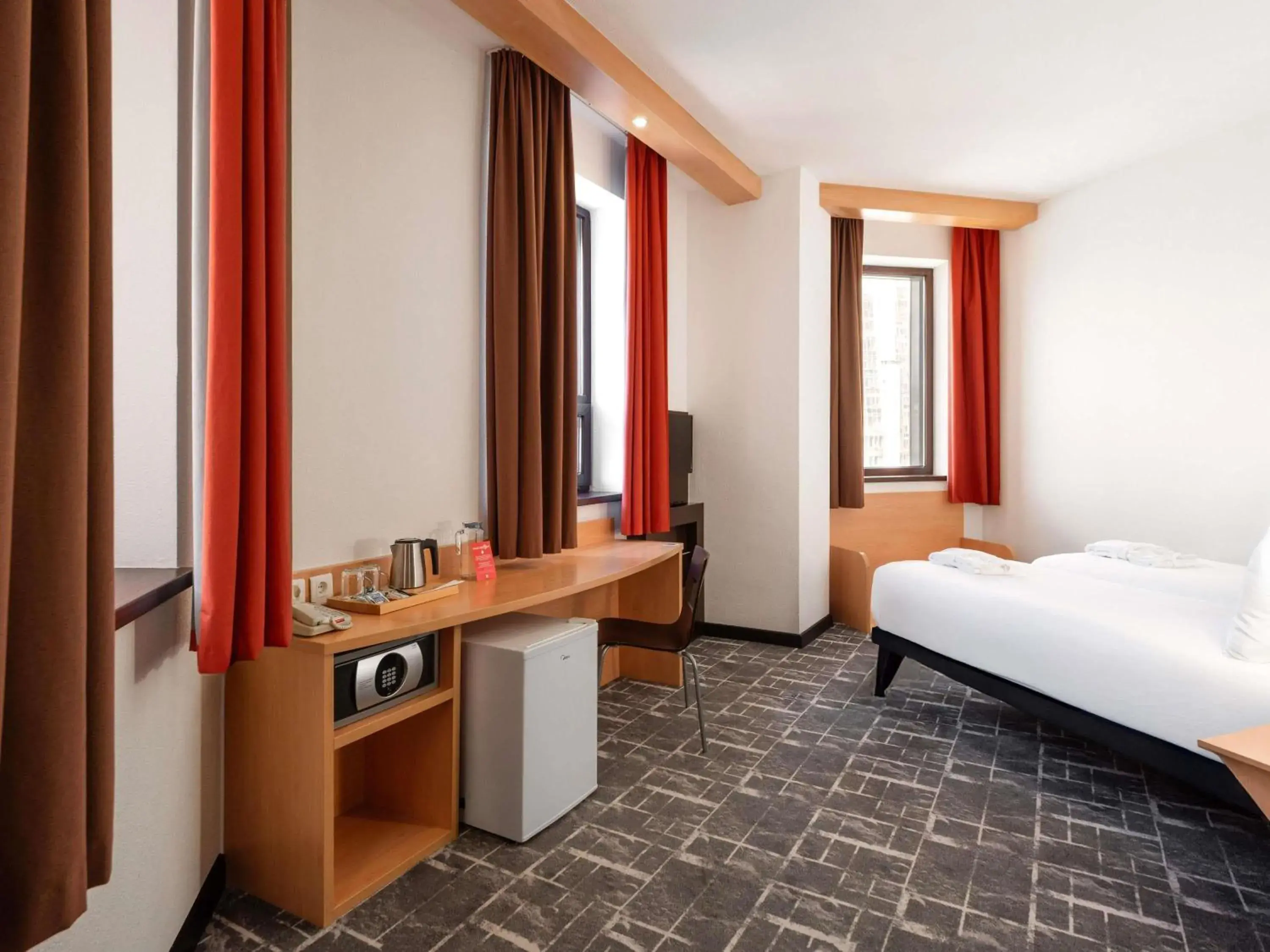 Premium Twin Room with City View in Ibis Astana Premium Twin Room with City View in Ibis Astana