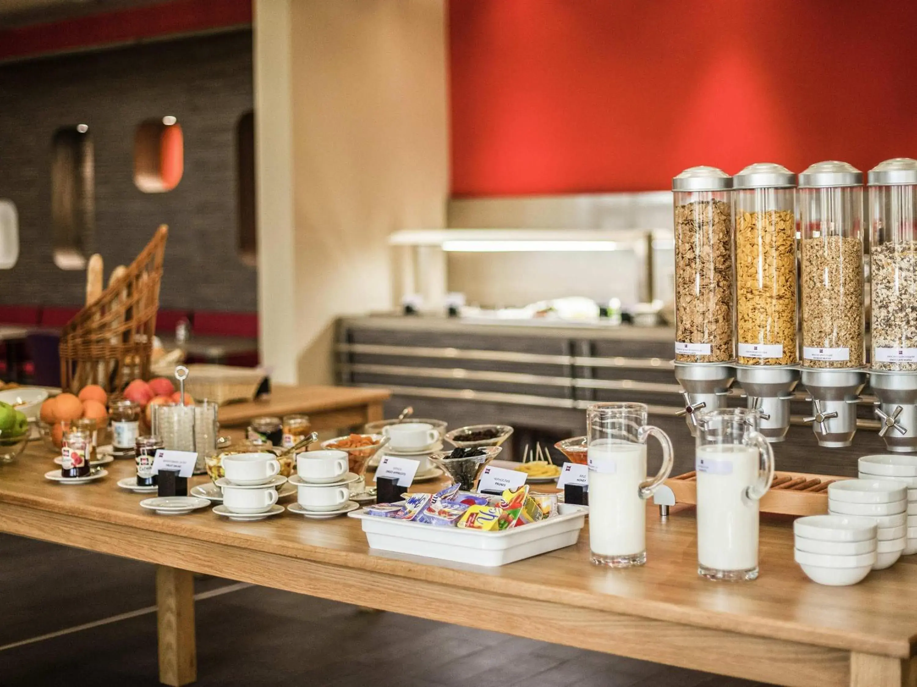 Restaurant/places to eat in Ibis Astana Restaurant/places to eat in Ibis Astana