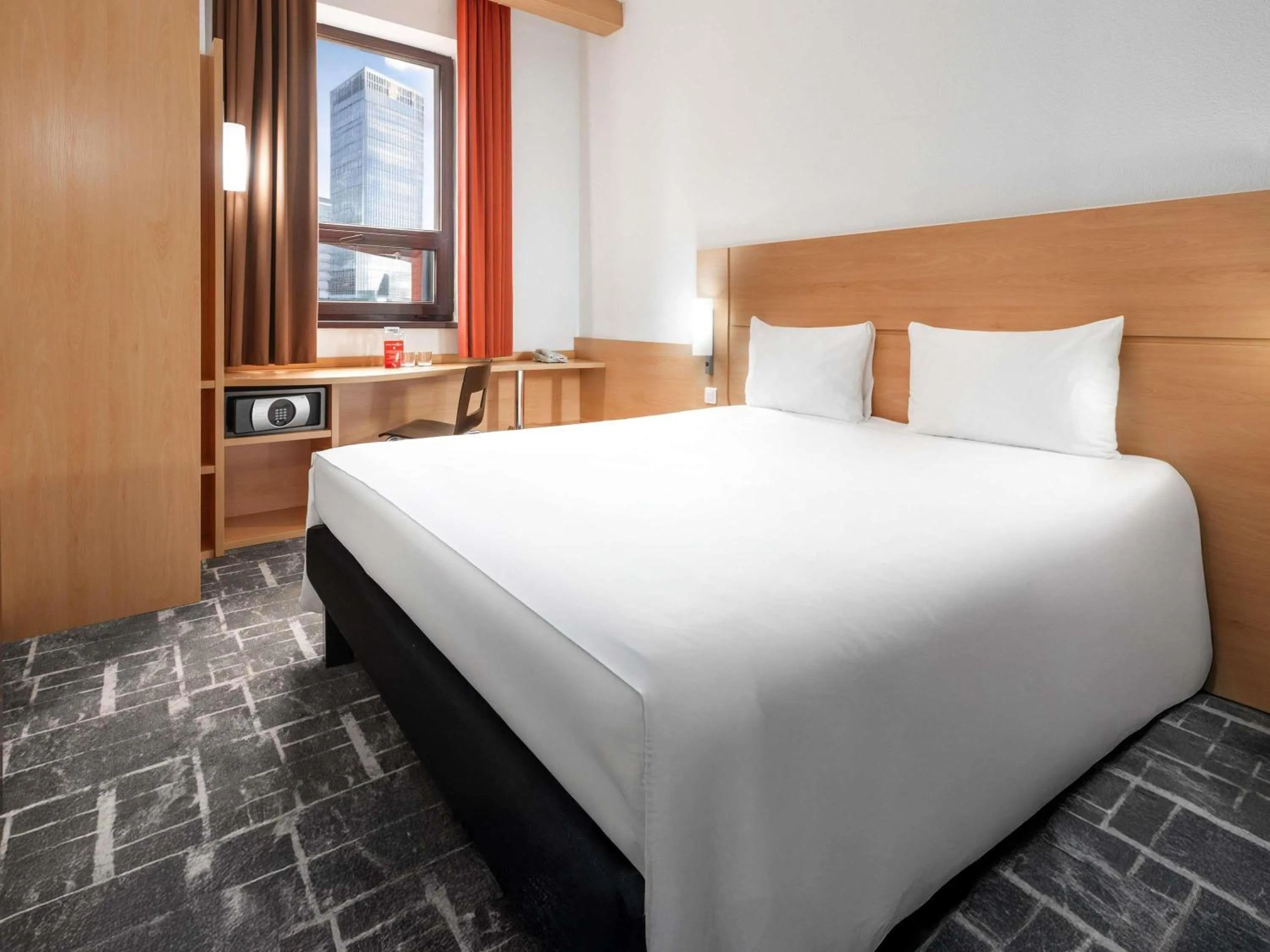 Bedroom, Bed in Ibis Astana