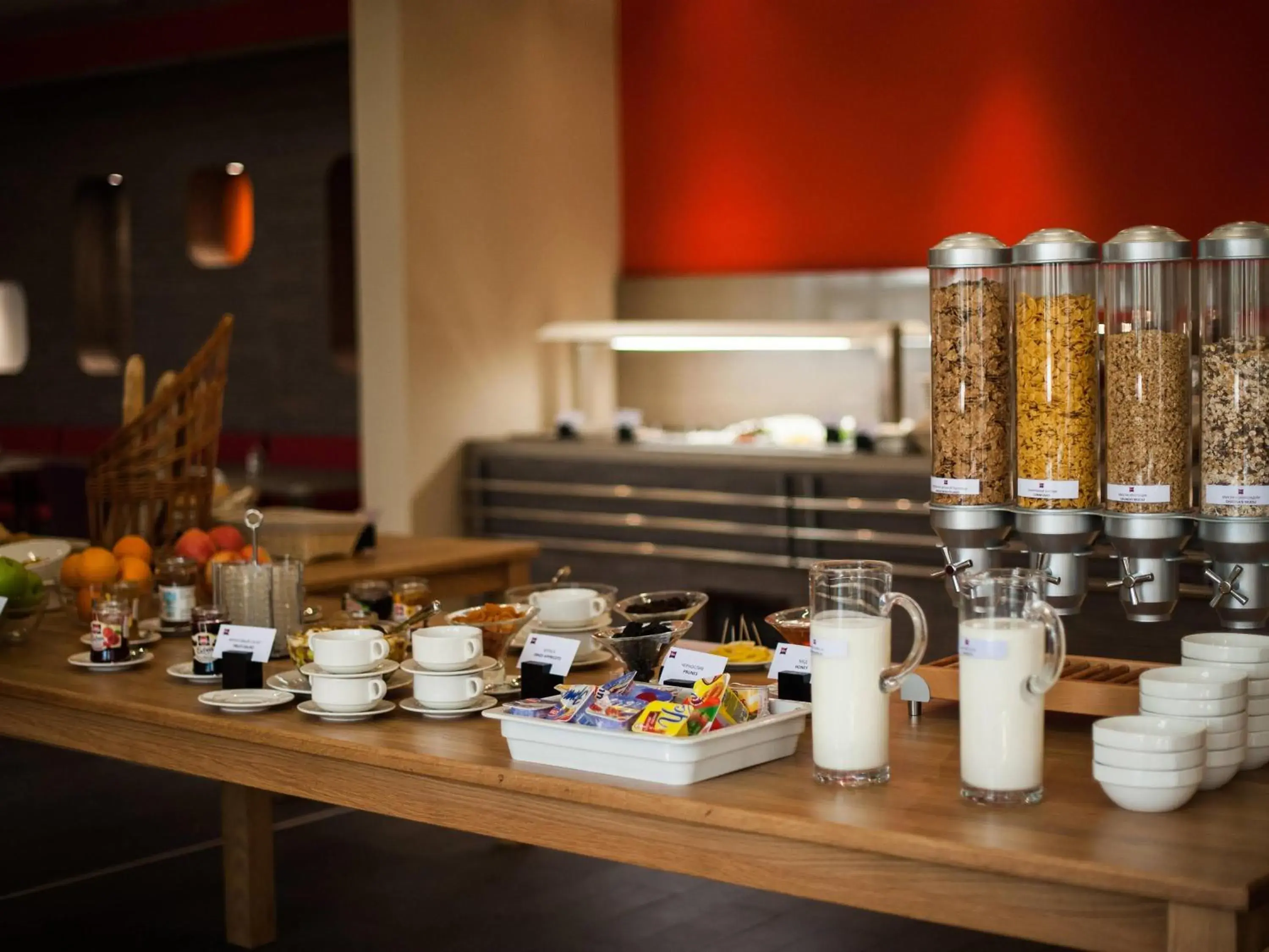 Restaurant/places to eat in Ibis Astana Restaurant/places to eat in Ibis Astana