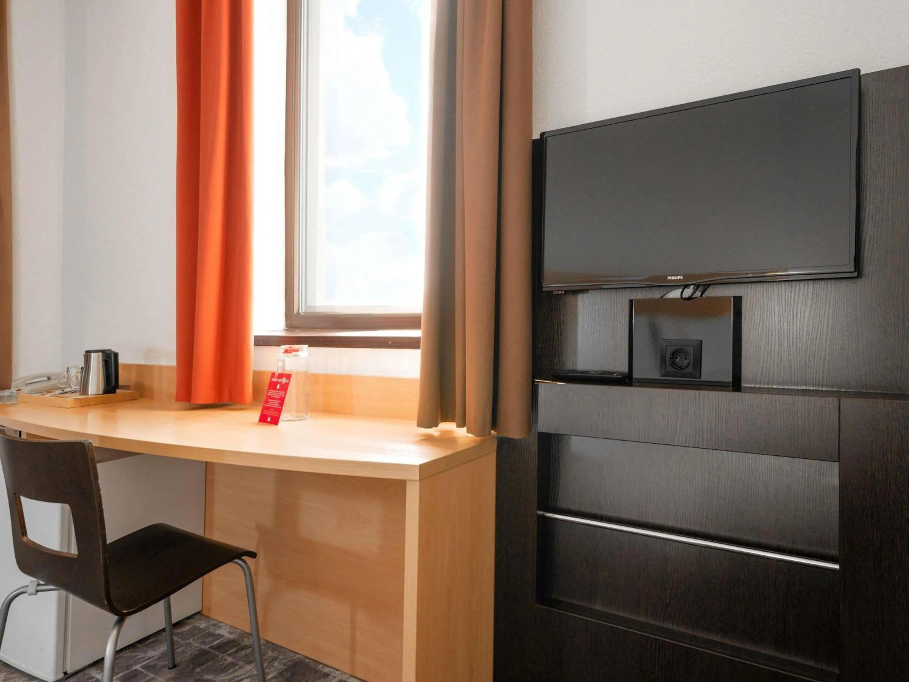 Bedroom in Ibis Astana