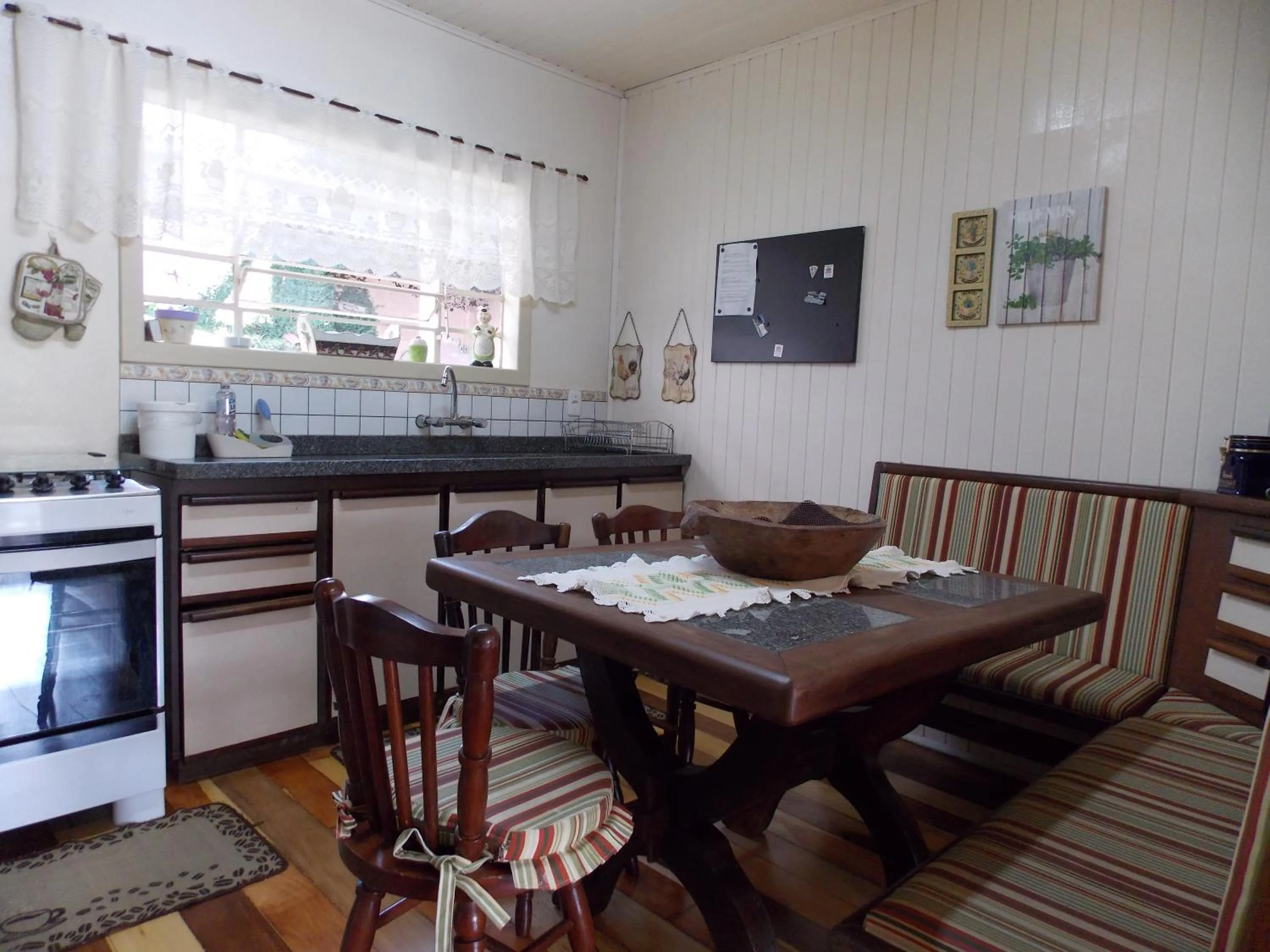 Kitchen or kitchenette in Casa da Borges