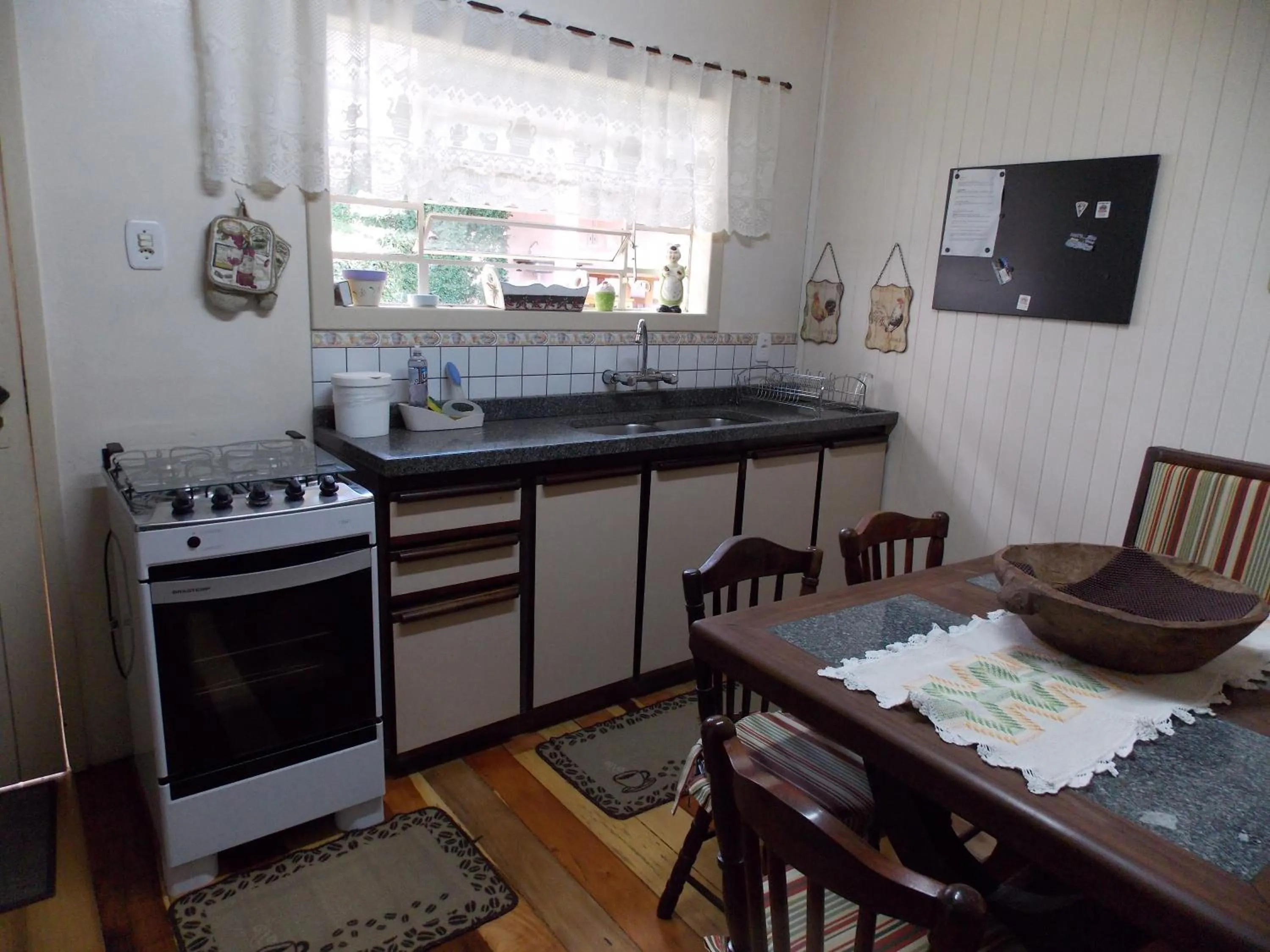 Kitchen or kitchenette in Casa da Borges