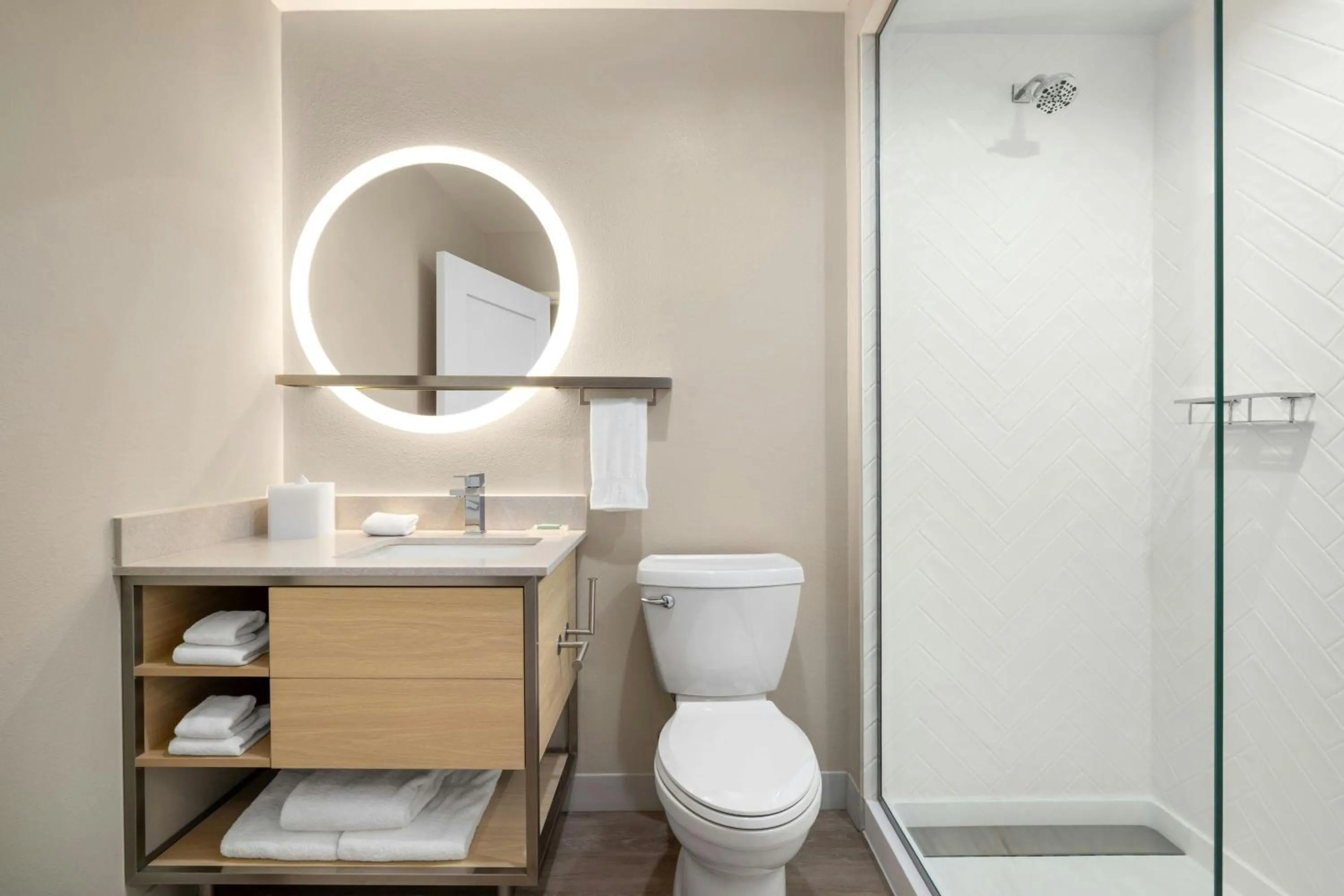 Bathroom in TownePlace Suites by Marriott Humble Intercontinental Airport