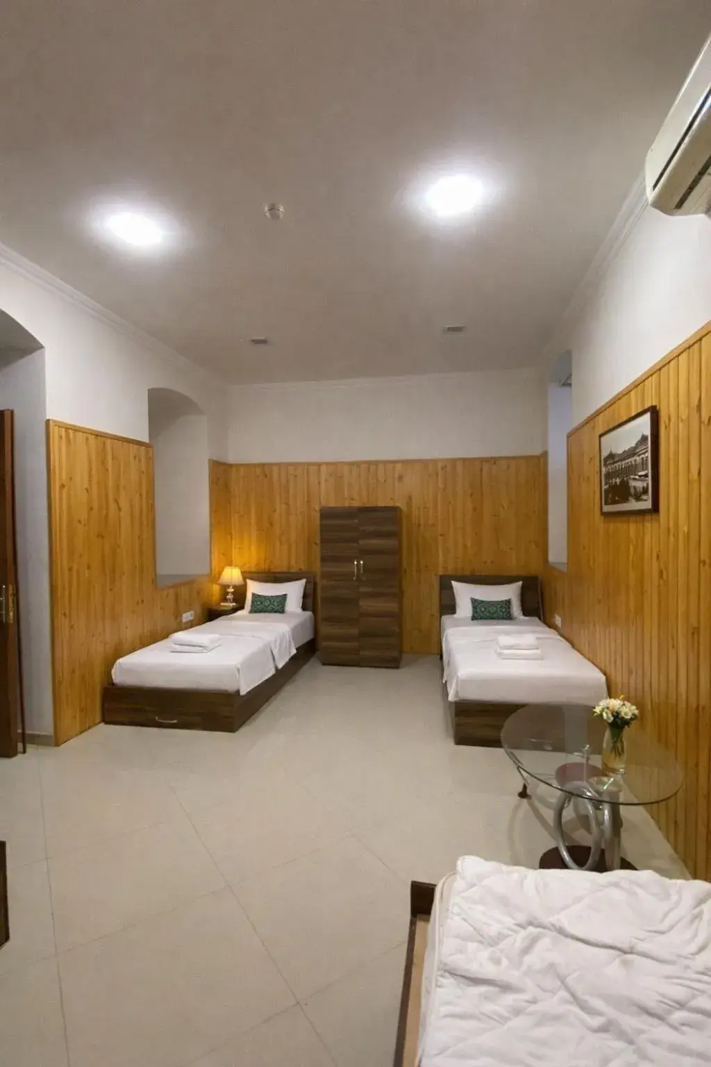 Bed in 4-Bed Mixed Dormitory Room in Baku Home Hostel Bed in 4-Bed Mixed Dormitory Room in Baku Home Hostel