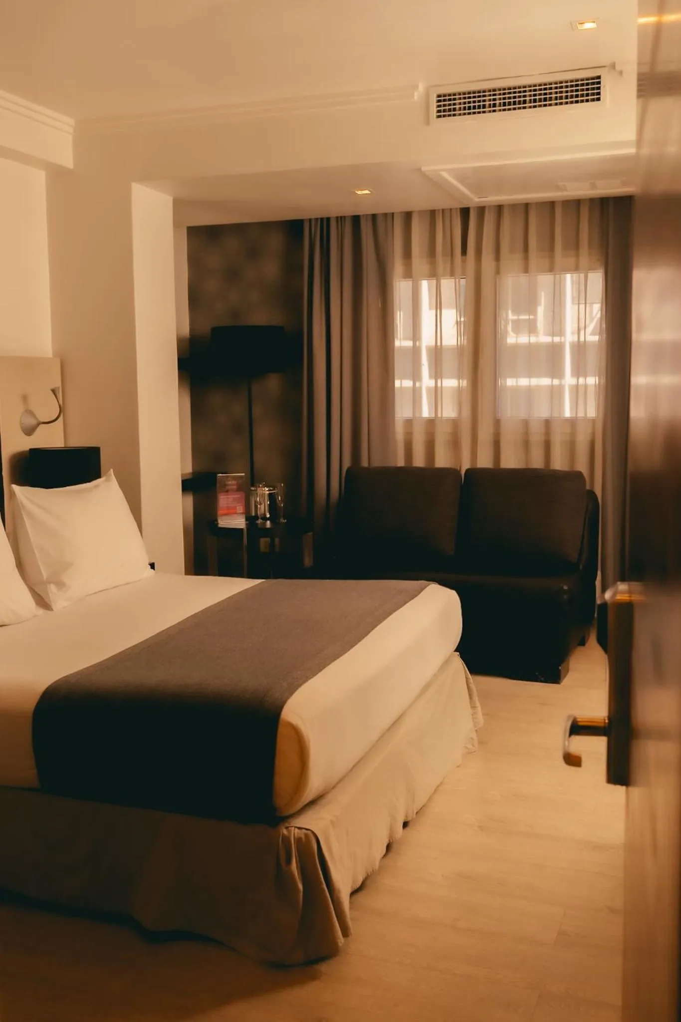 Bed in Hotel Sommelier Agustinas