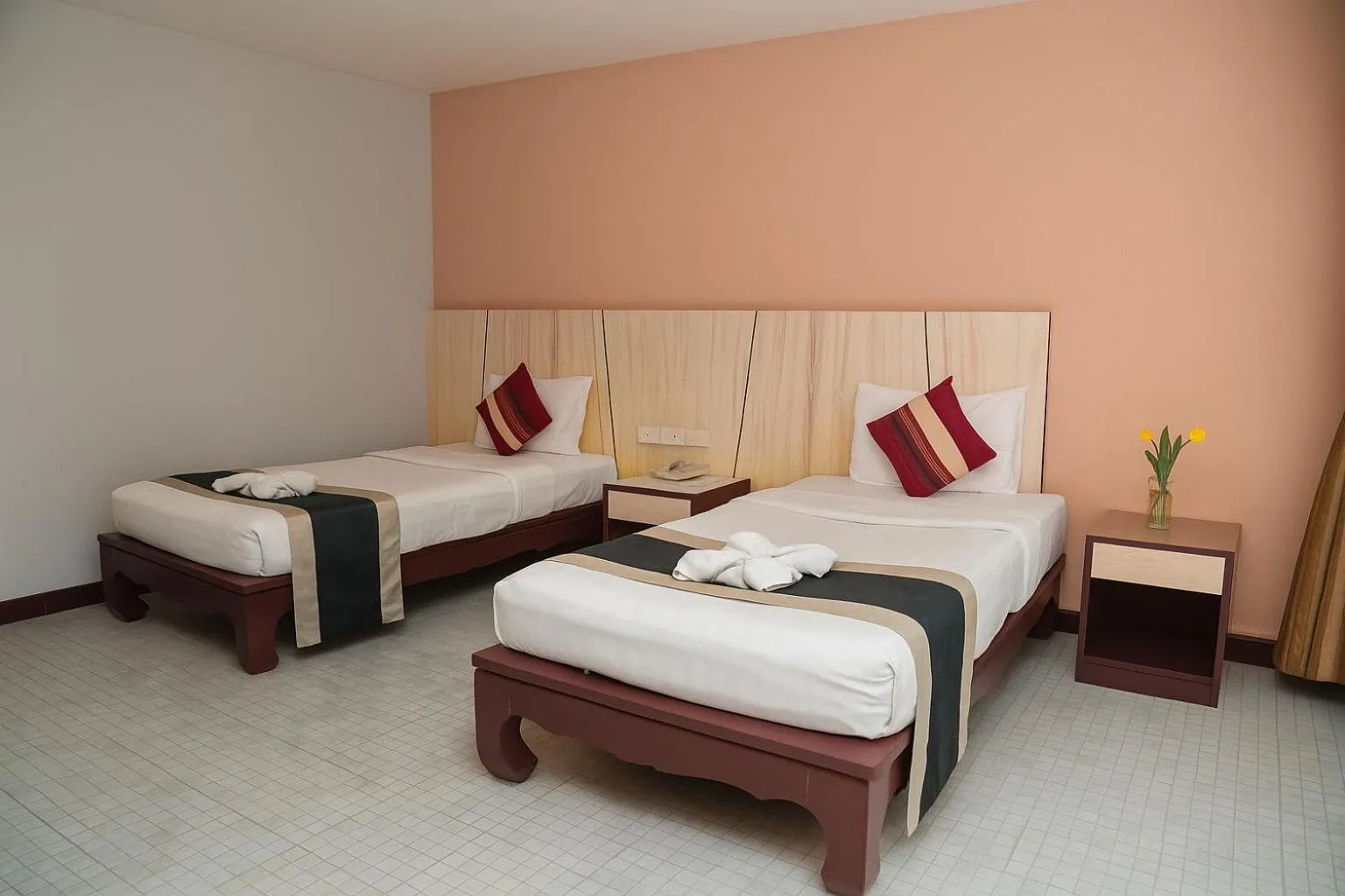 Superior Twin Room in Bellevue Ocean Patong