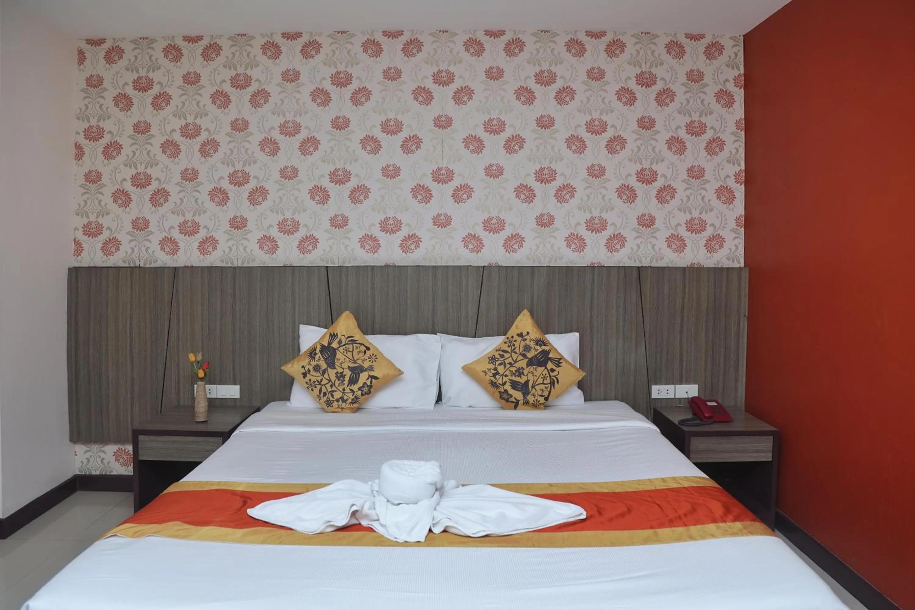 Deluxe Double Room with Balcony in Bellevue Ocean Patong