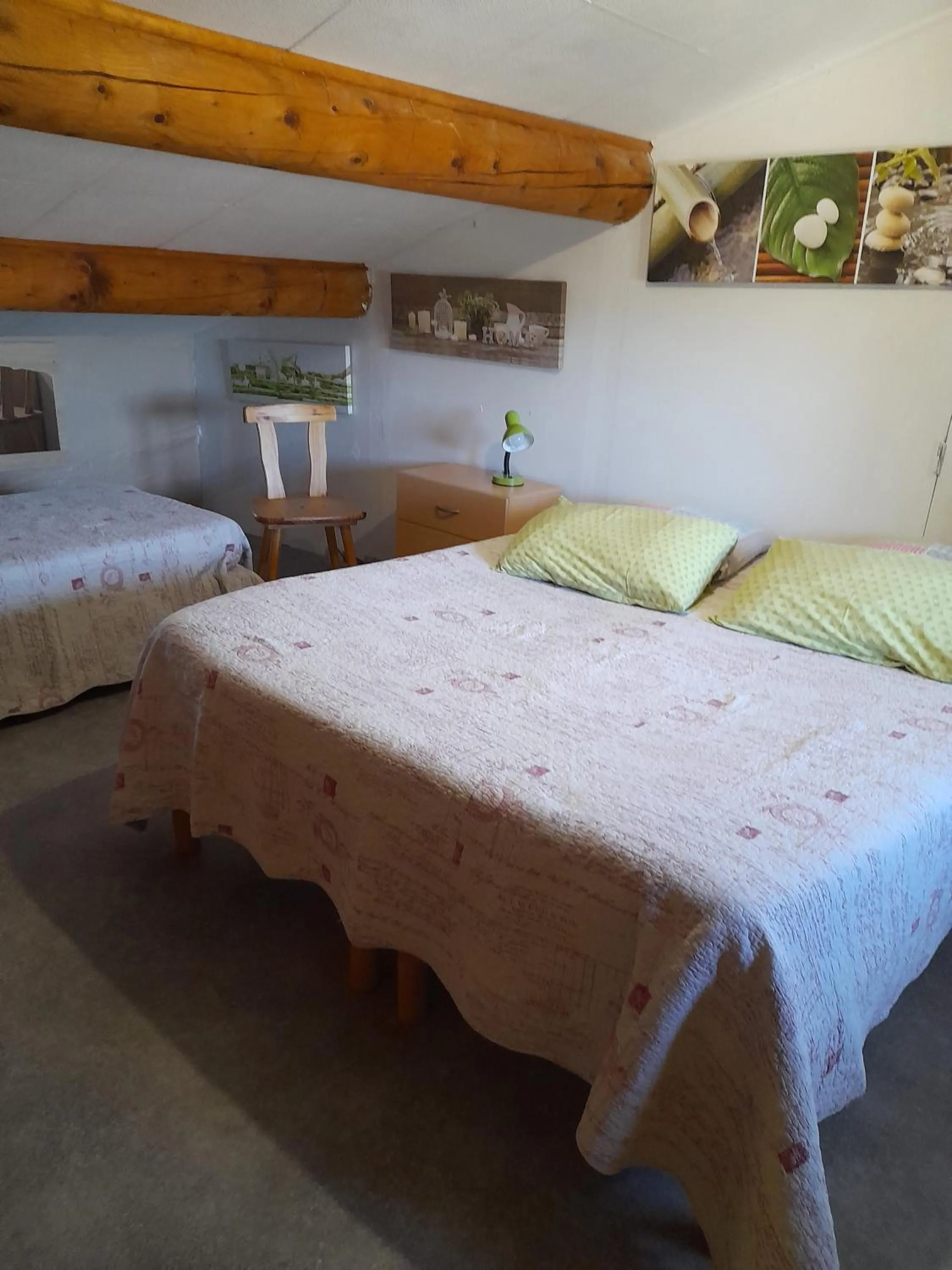 Bedroom, Bed in Chambres d'Hôtes Chez Cécile à Lagnes
